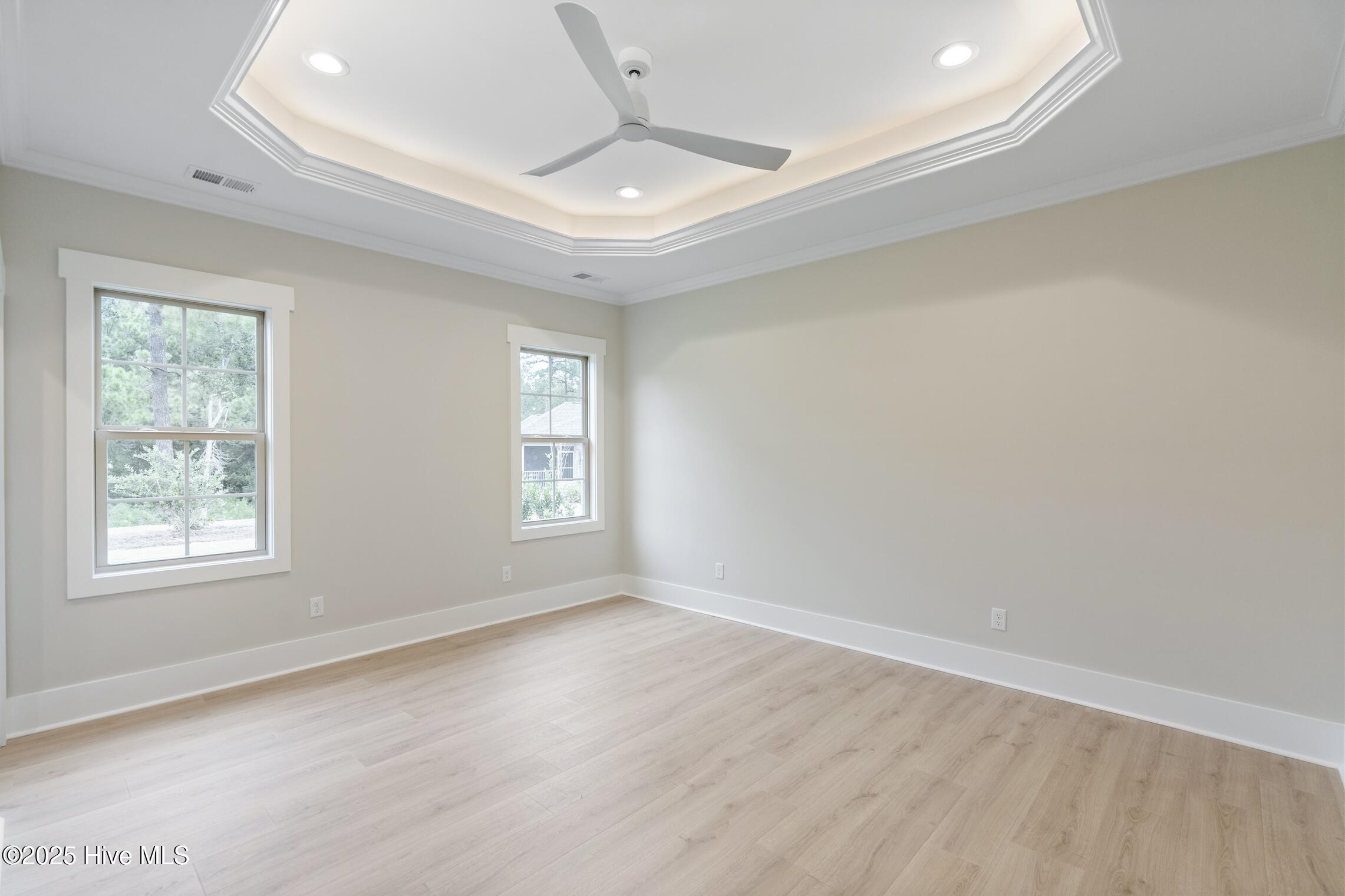 100513884 | Photo 13