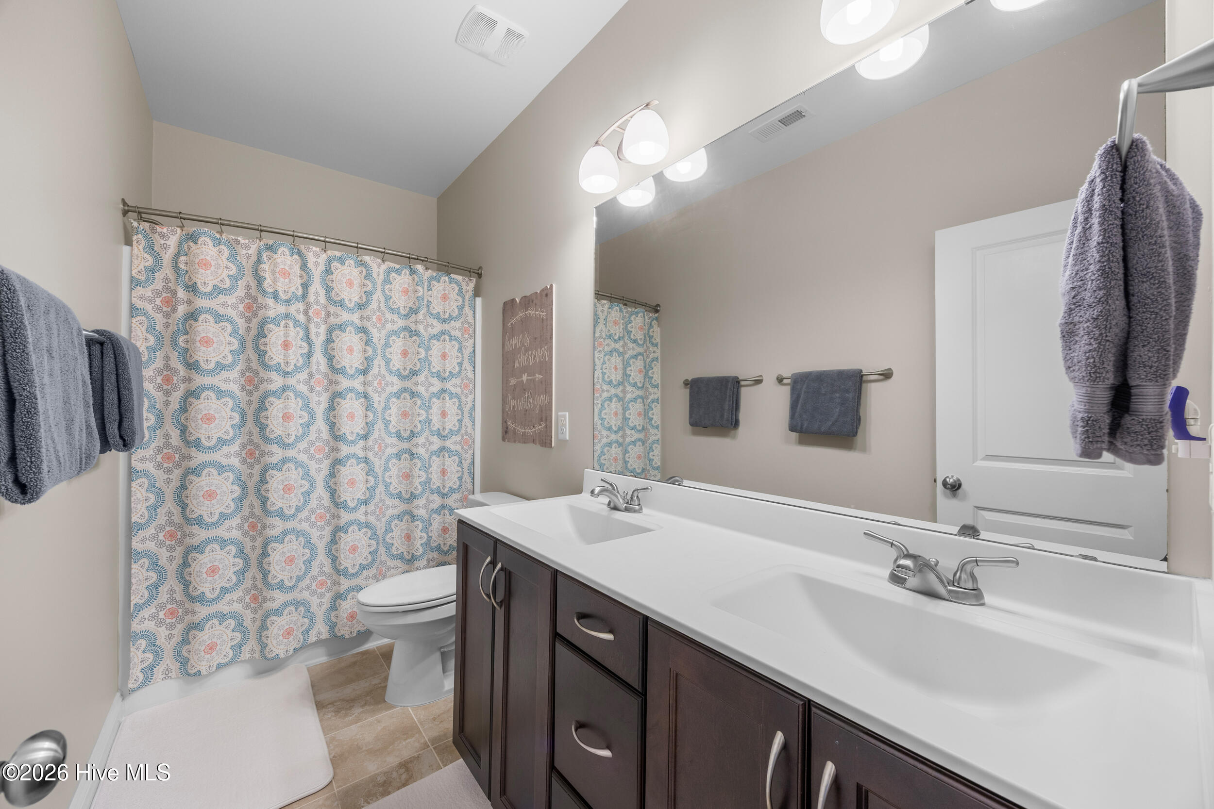 100564750 | Photo 24