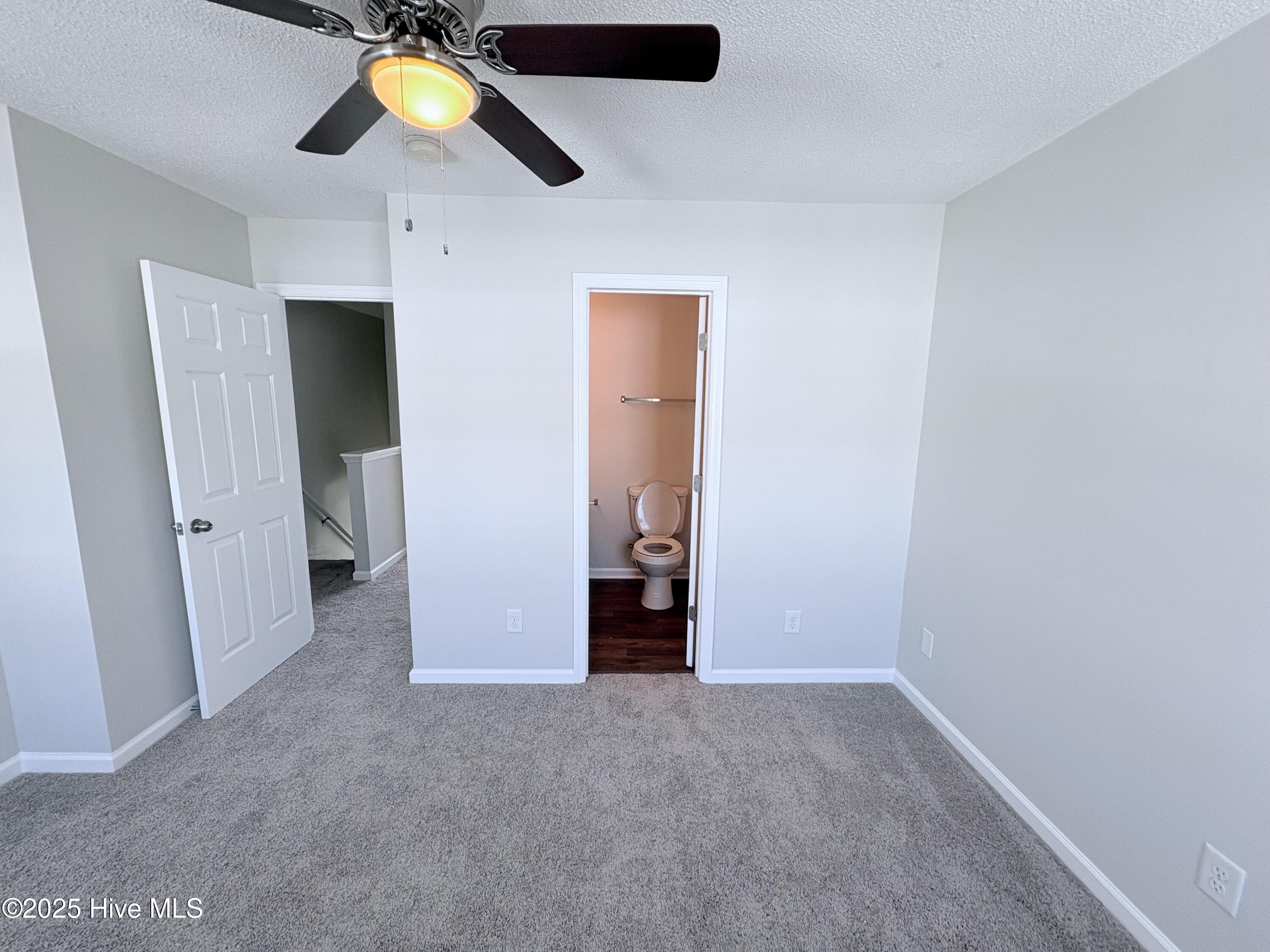 100542768 | Photo 21