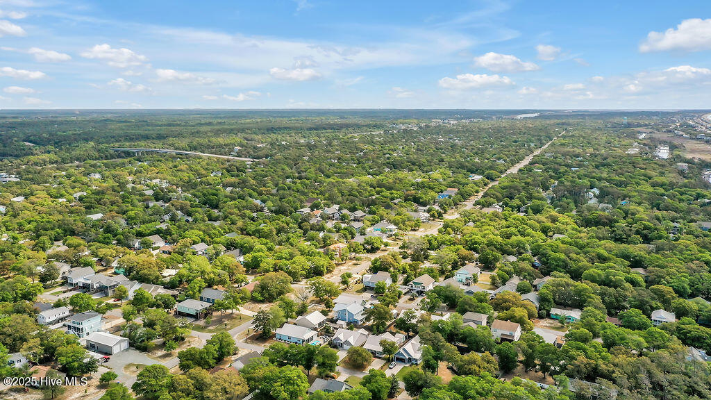 100504186 | Photo 42