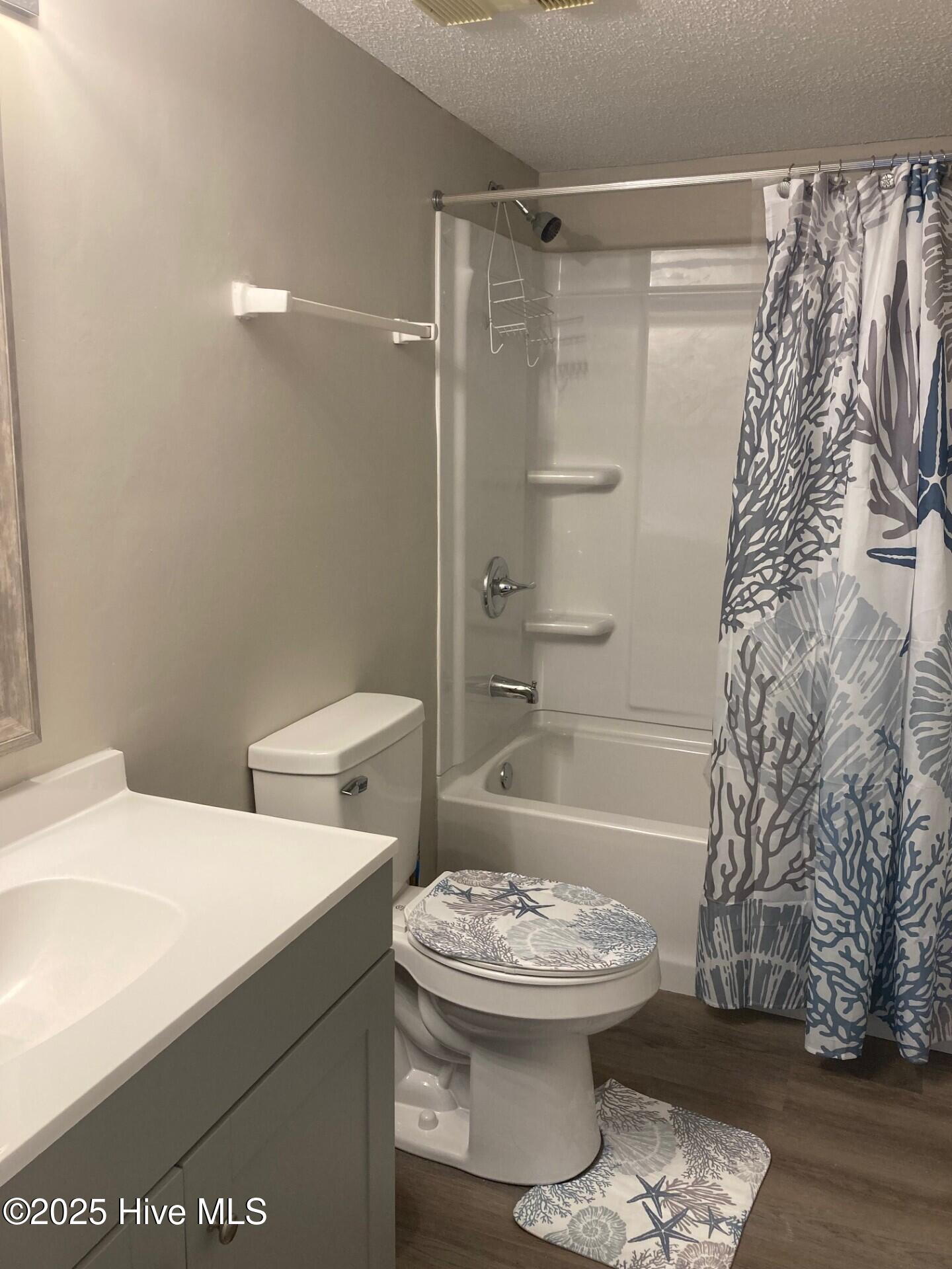 100521876 | Photo 14