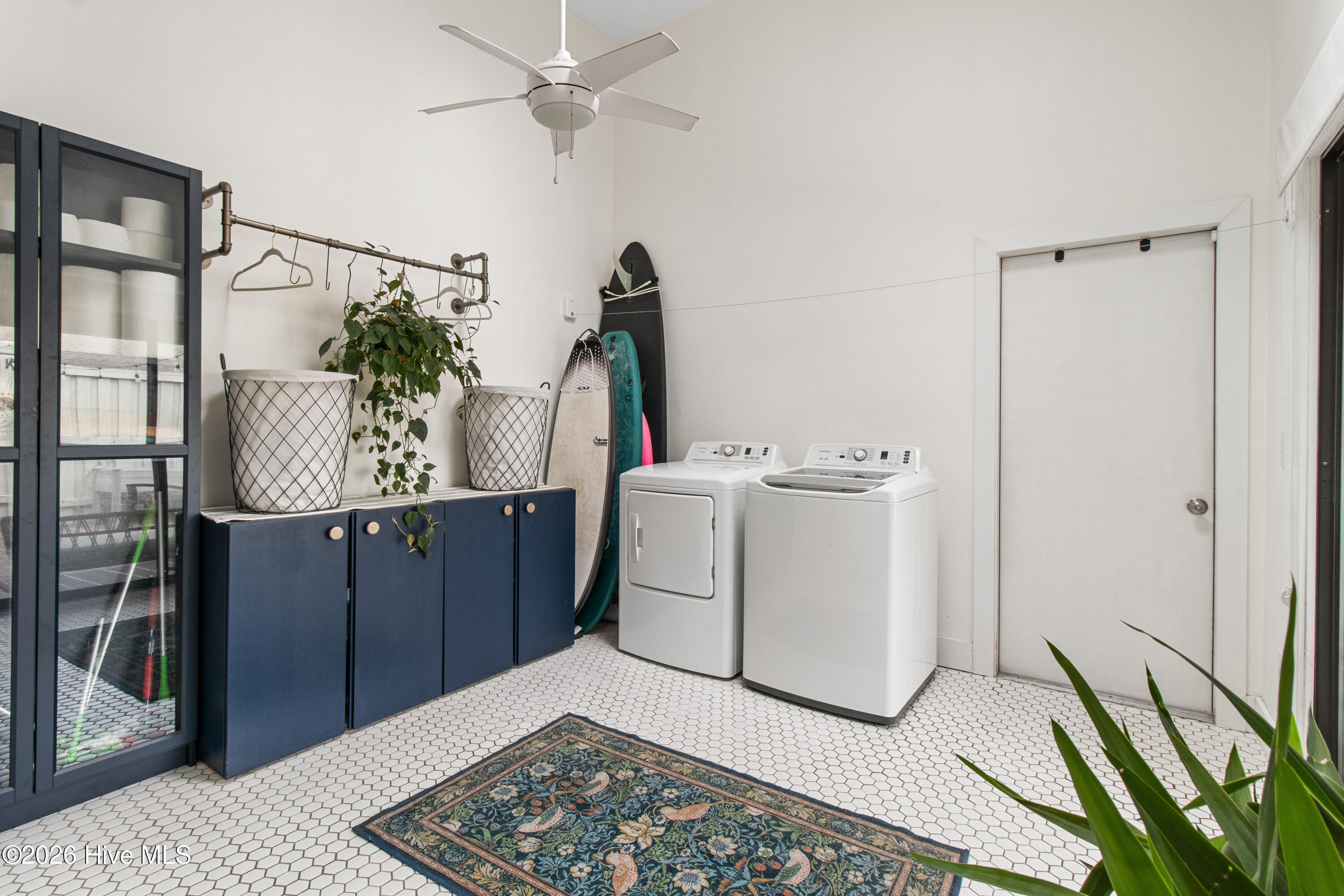 100552704 | Photo 16