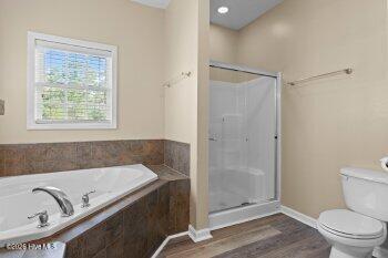 100567328 | Photo 21