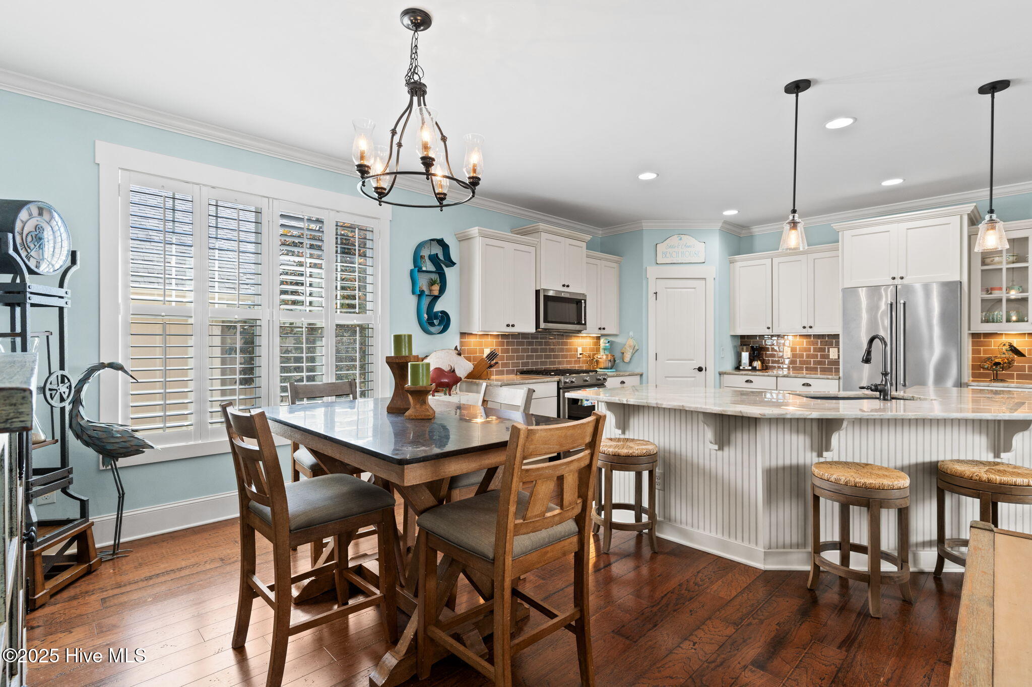 100536977 | Photo 12