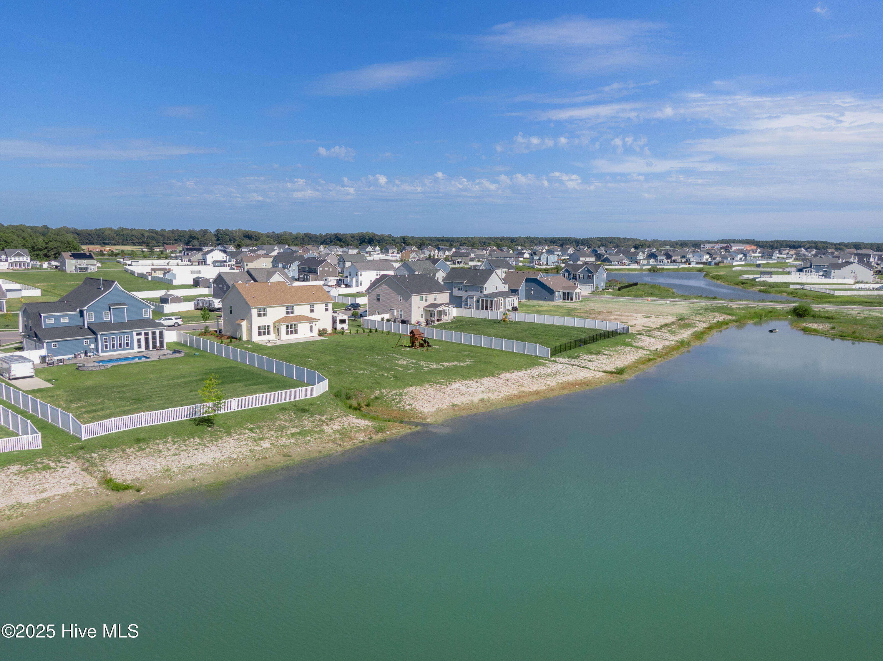 300 Farmstead Loop, Moyock, NC, 27958