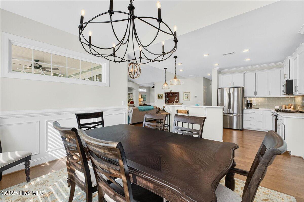 100537556 | Photo 15