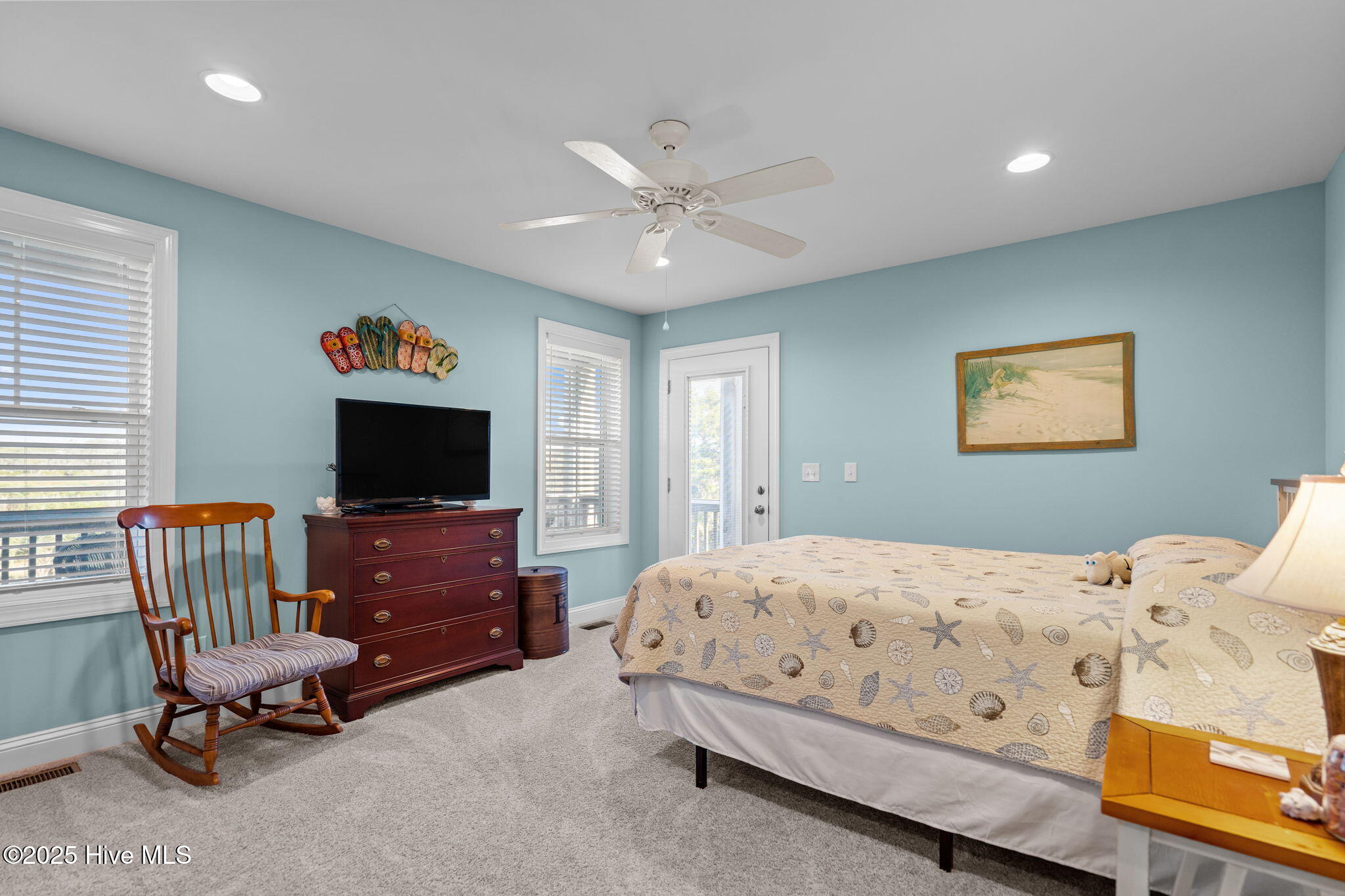 100543391 | Photo 29