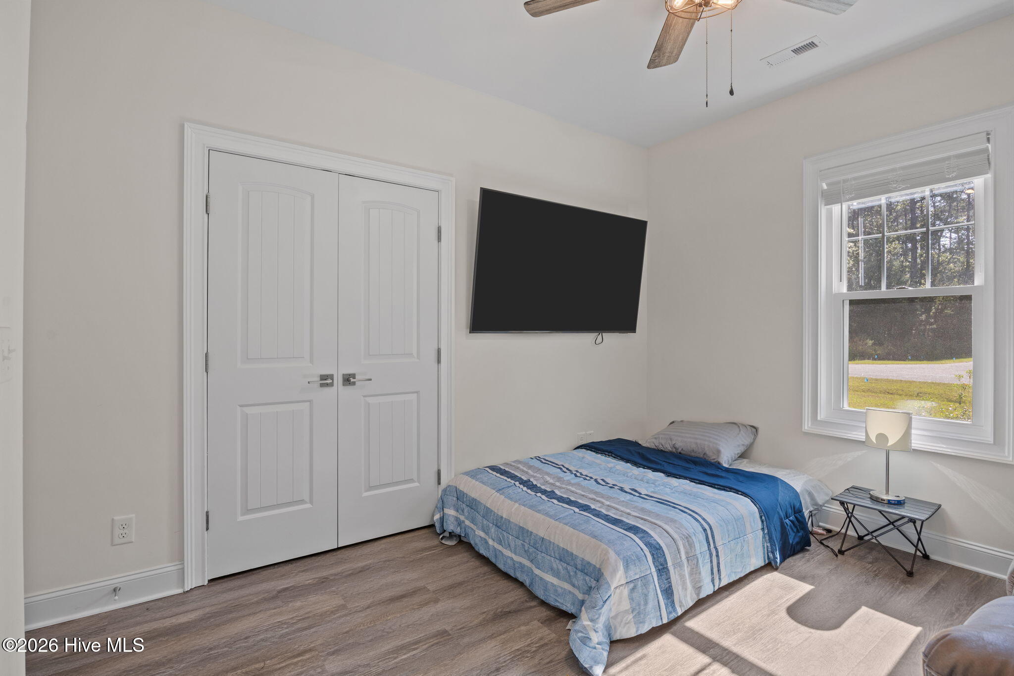 100568491 | Photo 20