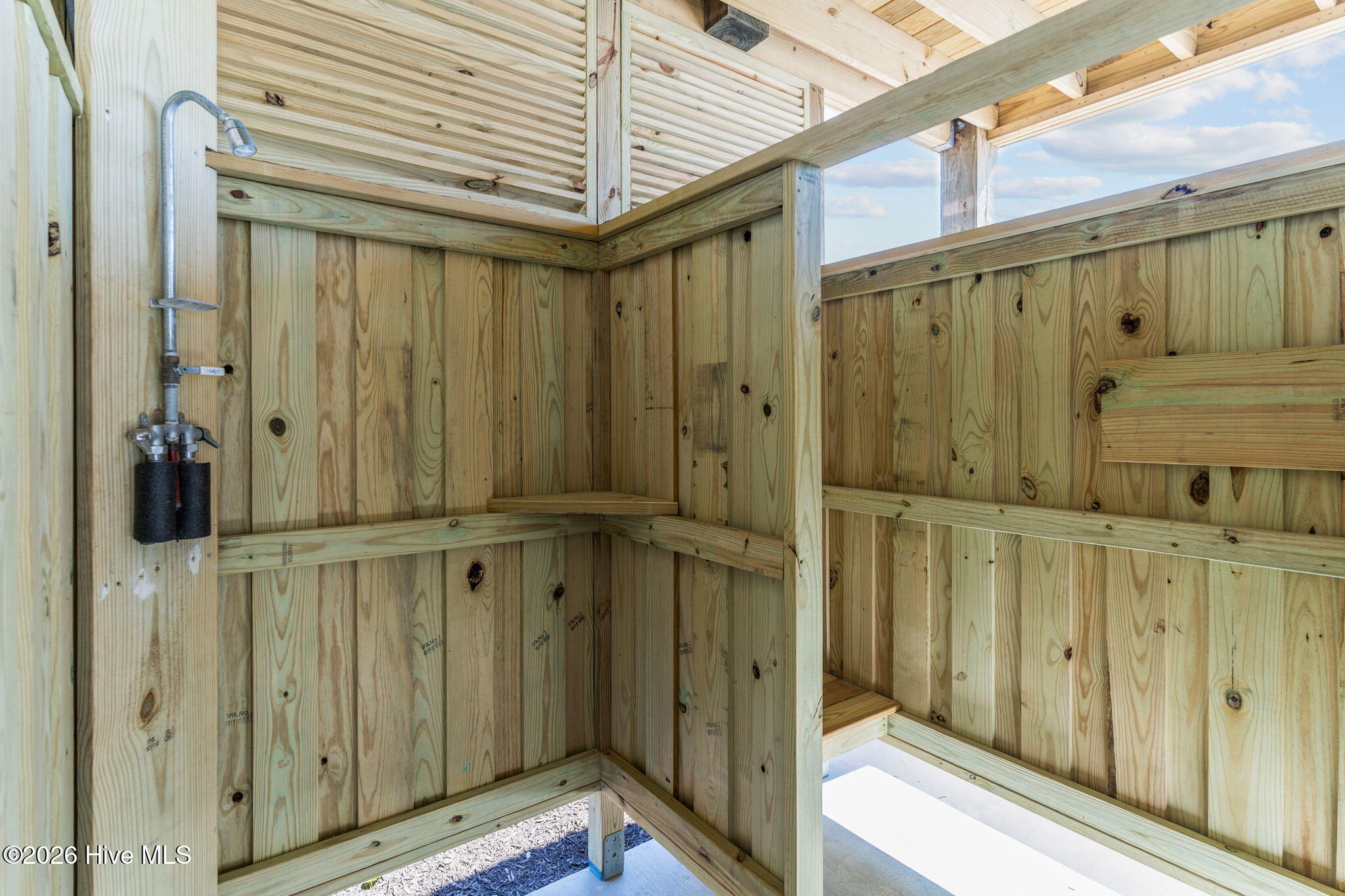 100554783 | Photo 45