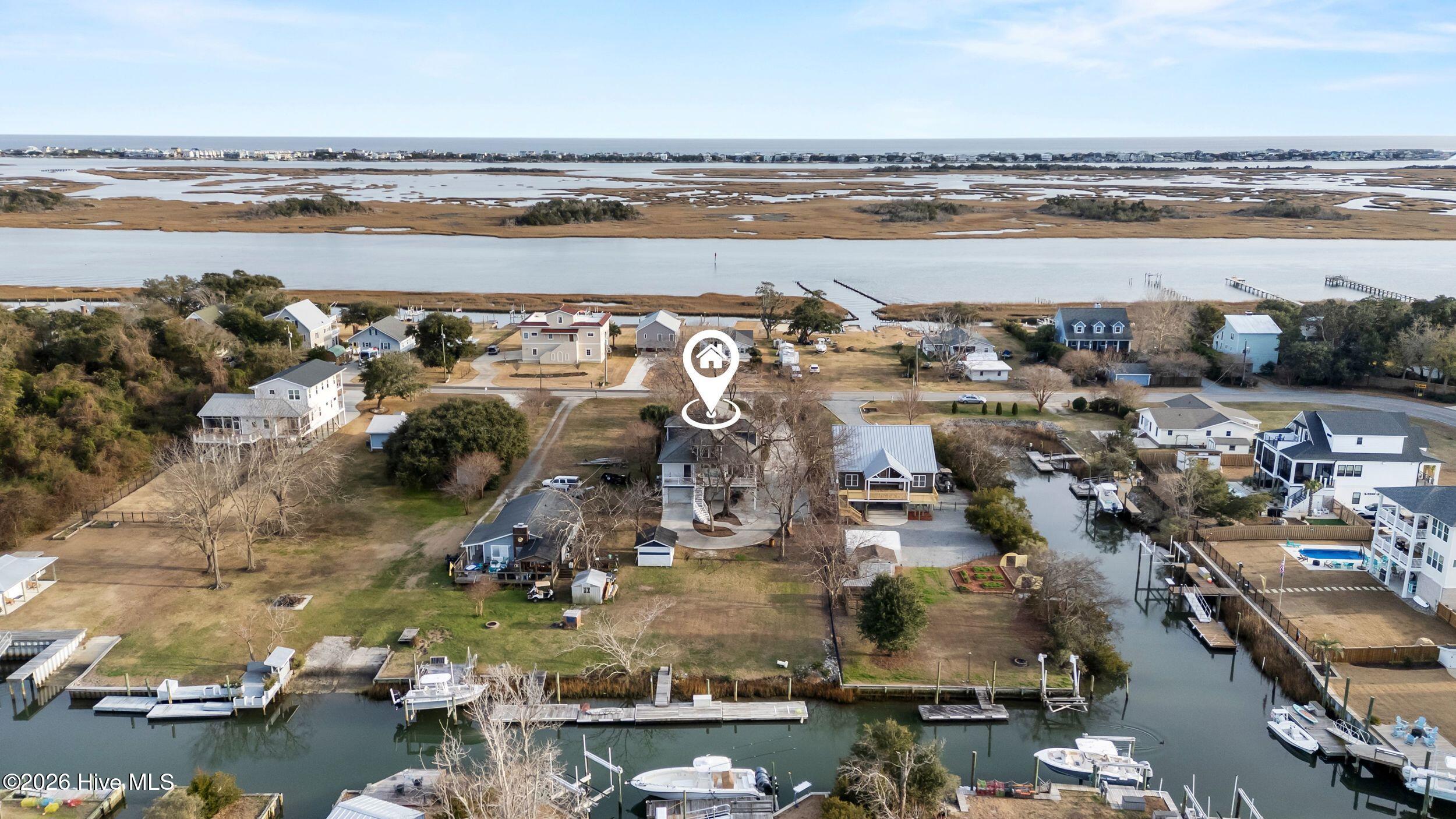 100548931 | Photo 58