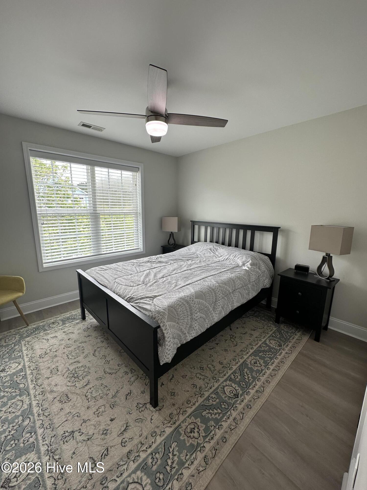 100563138 | Photo 23