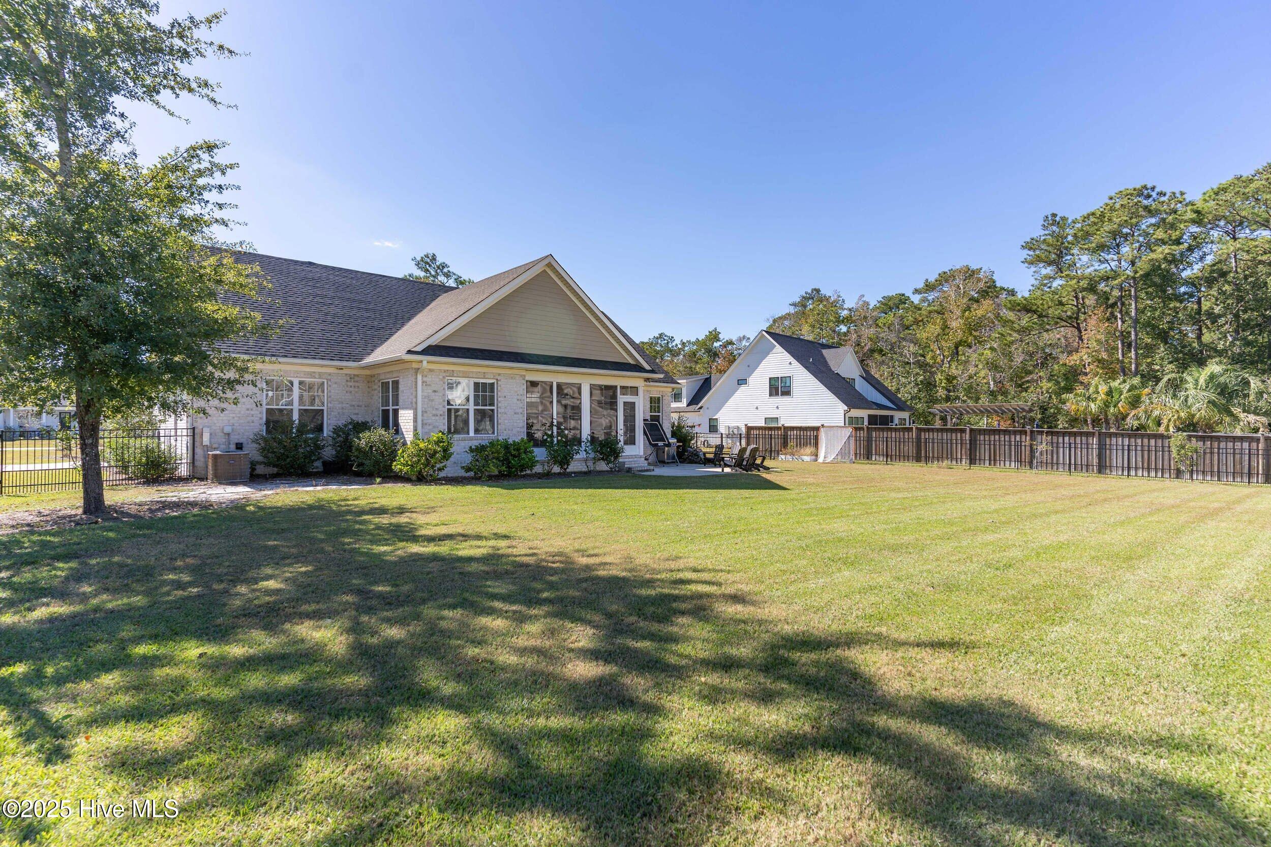 100545299 | Photo 47