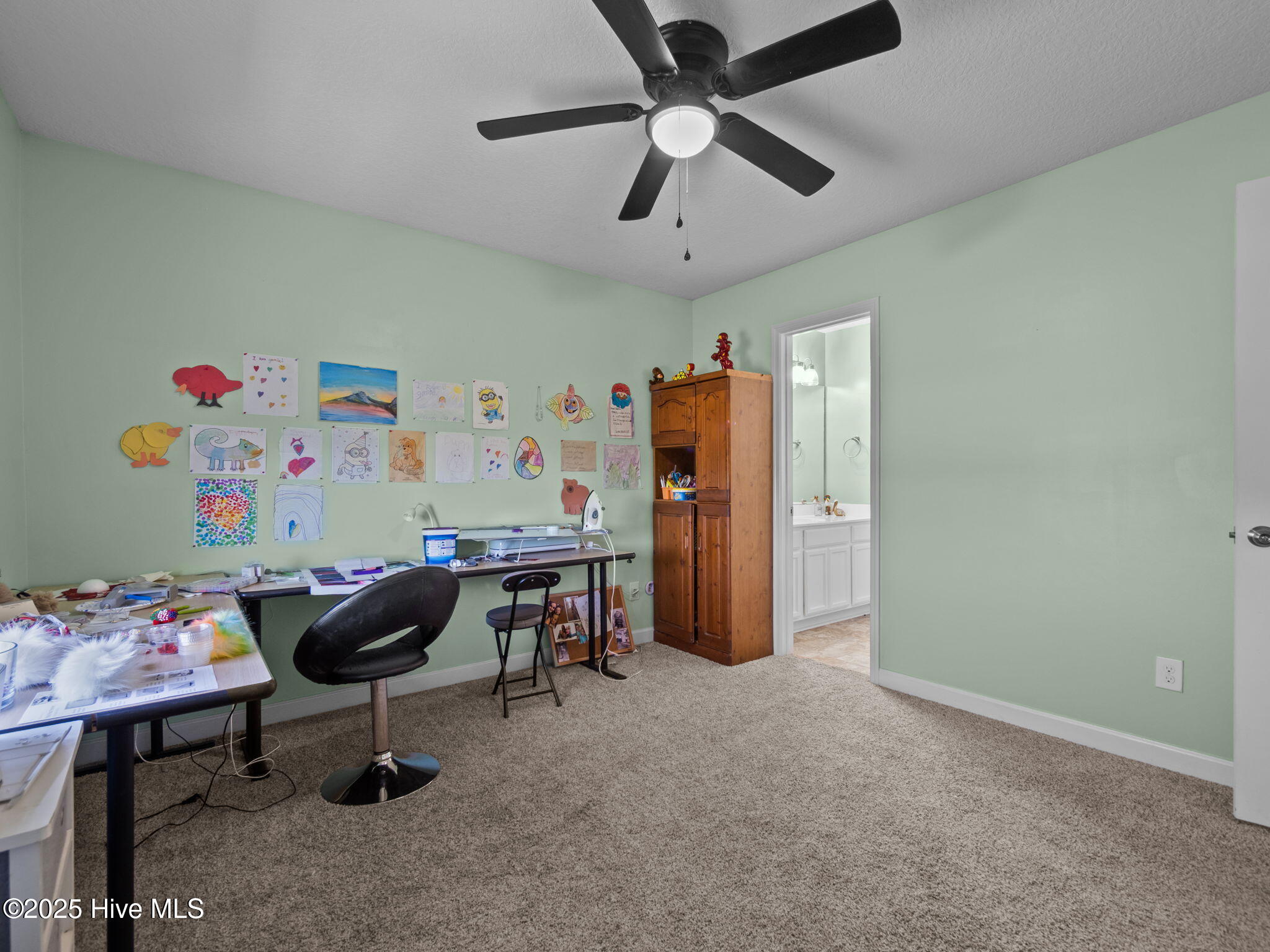 100534752 | Photo 32