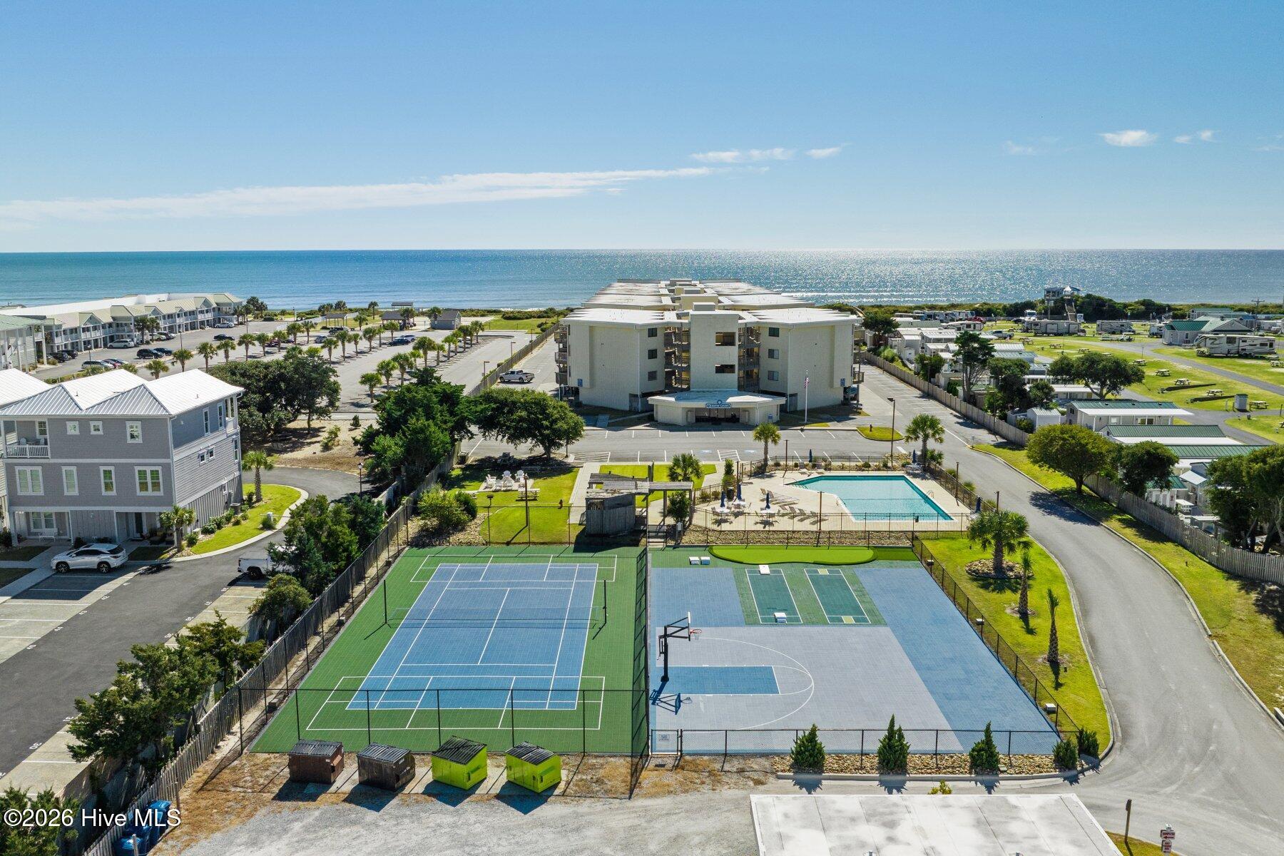 100561637 | Photo 30