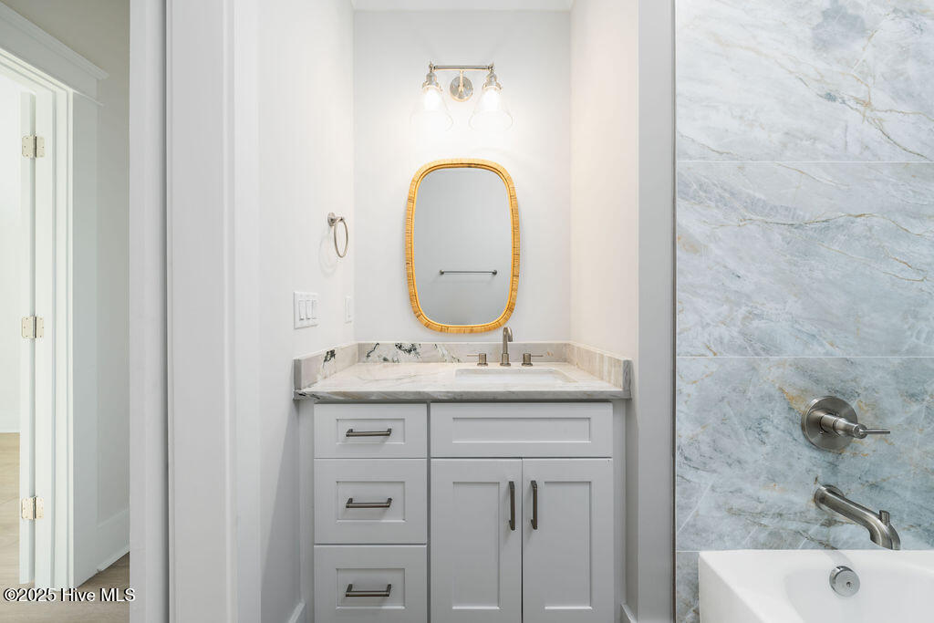 100522858 | Photo 29