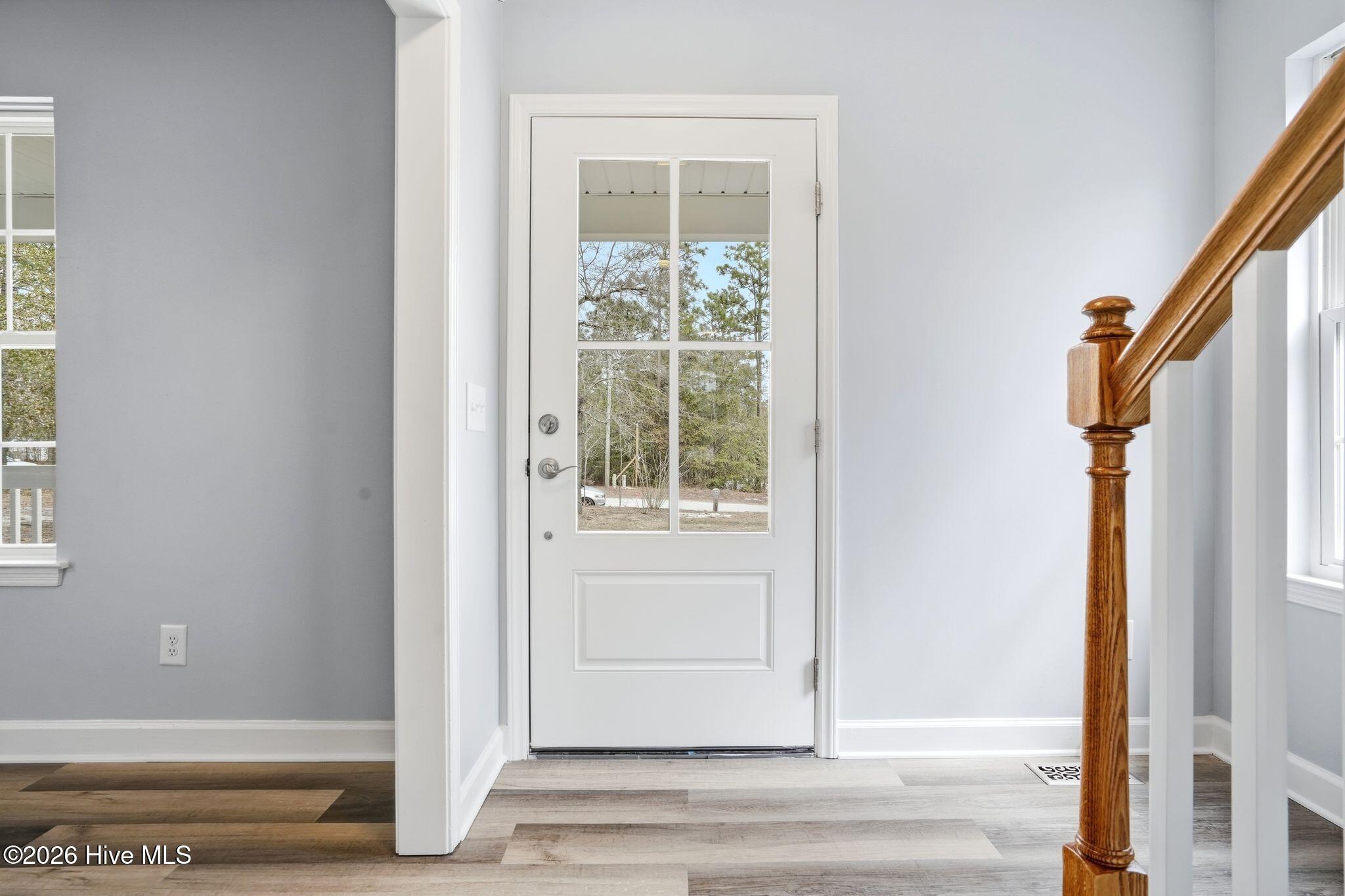 100557093 | Photo 16