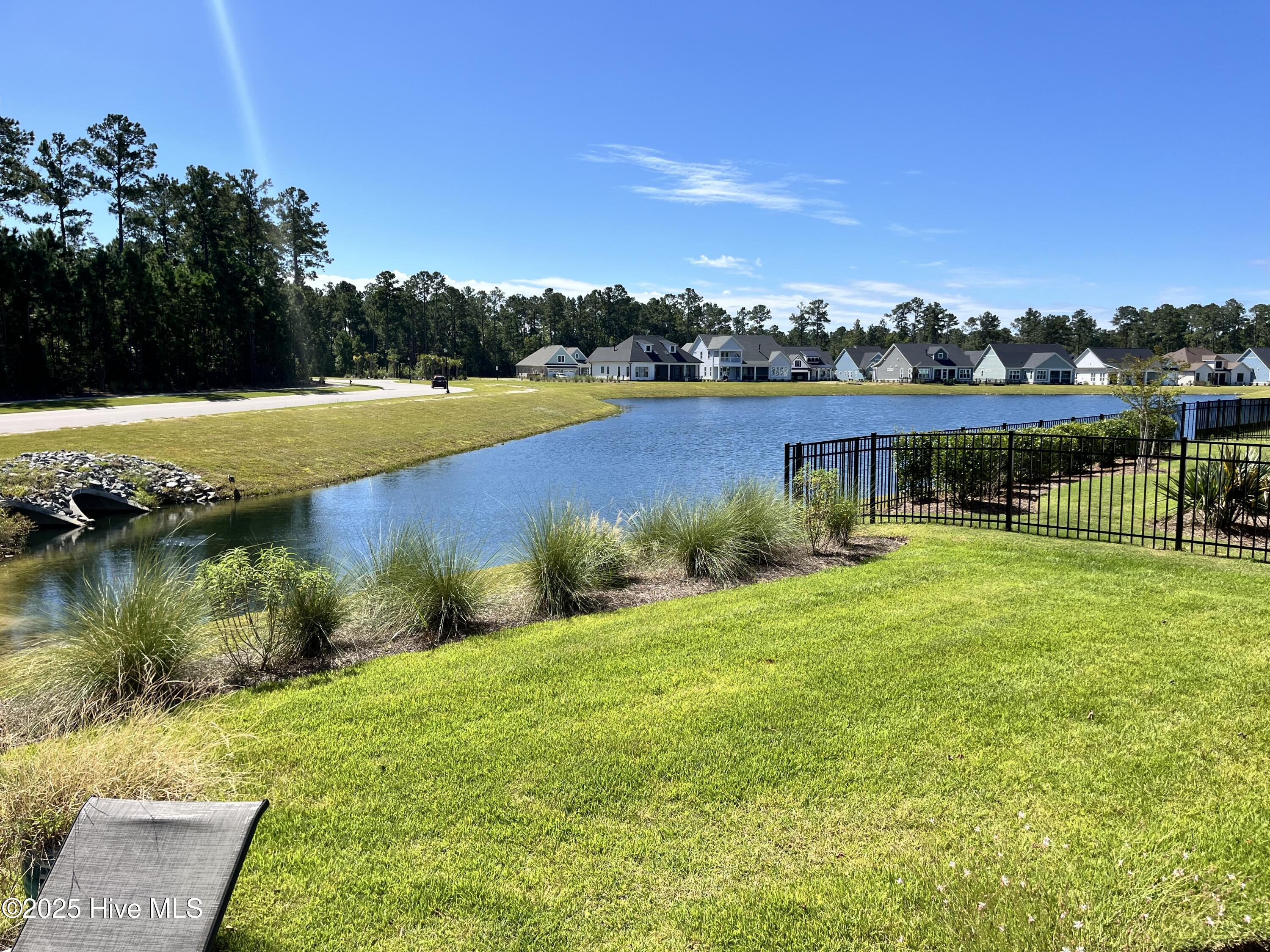 100478560 | Photo 49