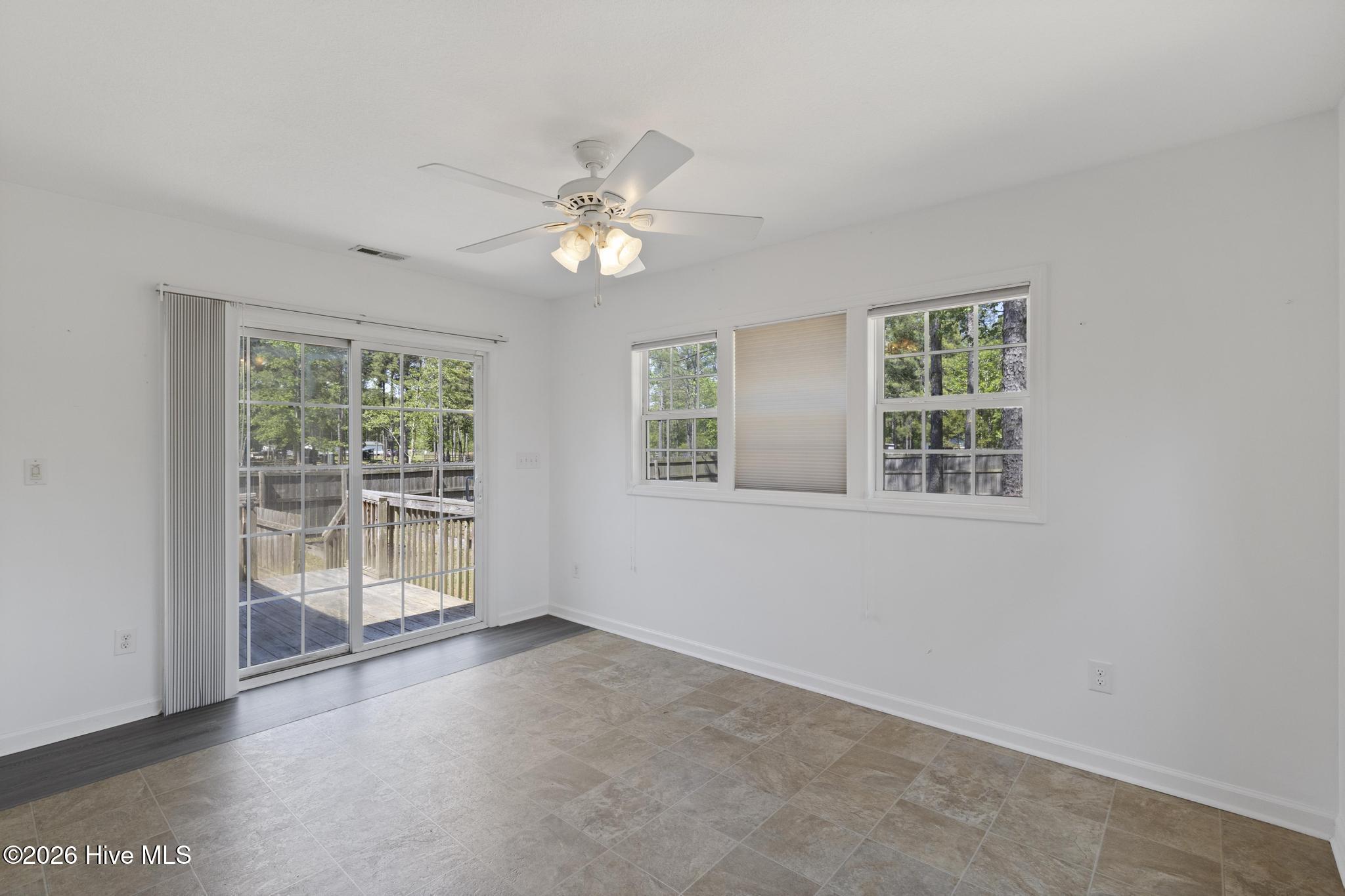 117 Brian'S Woods Road,Maple Hill