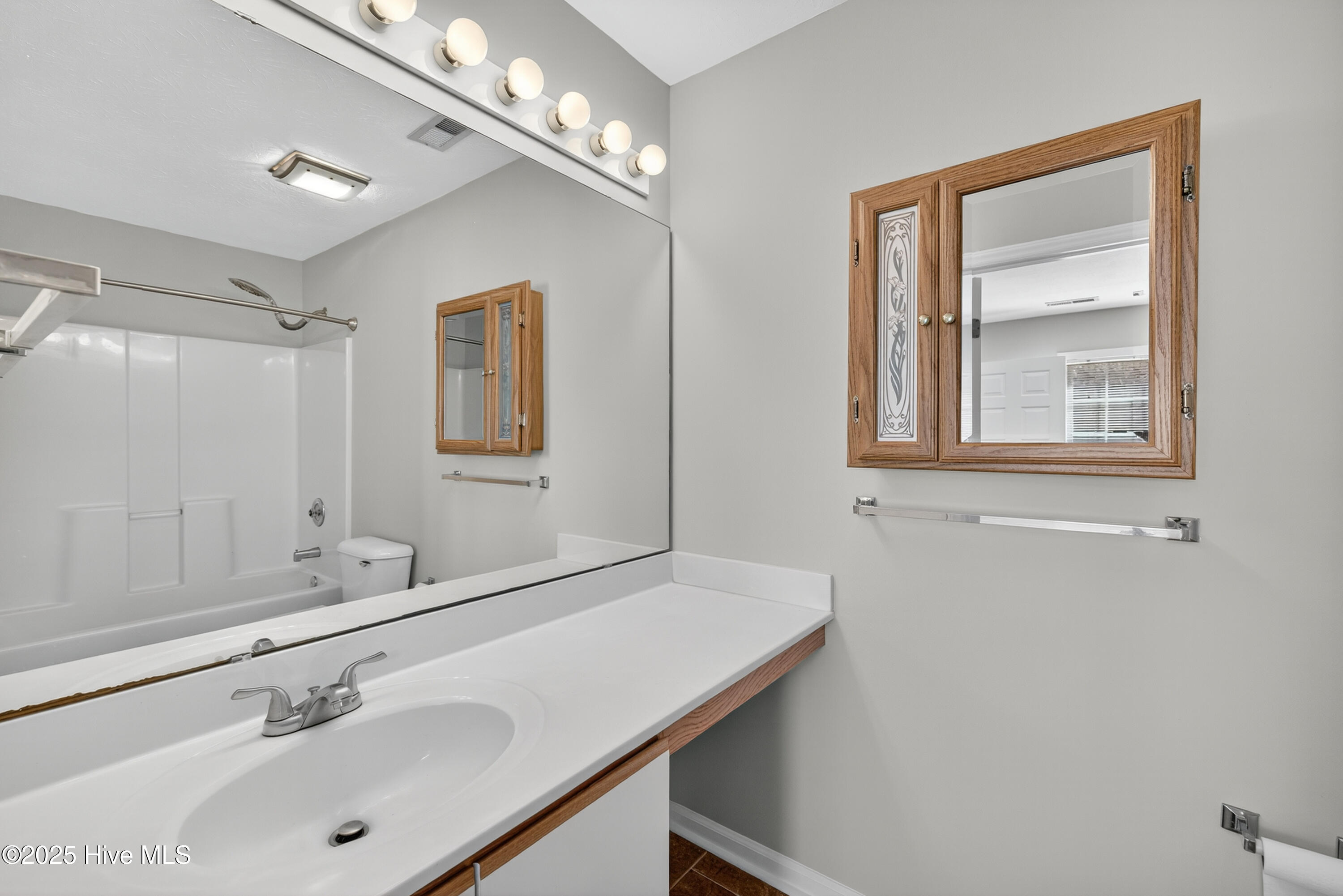 100541920 | Photo 20