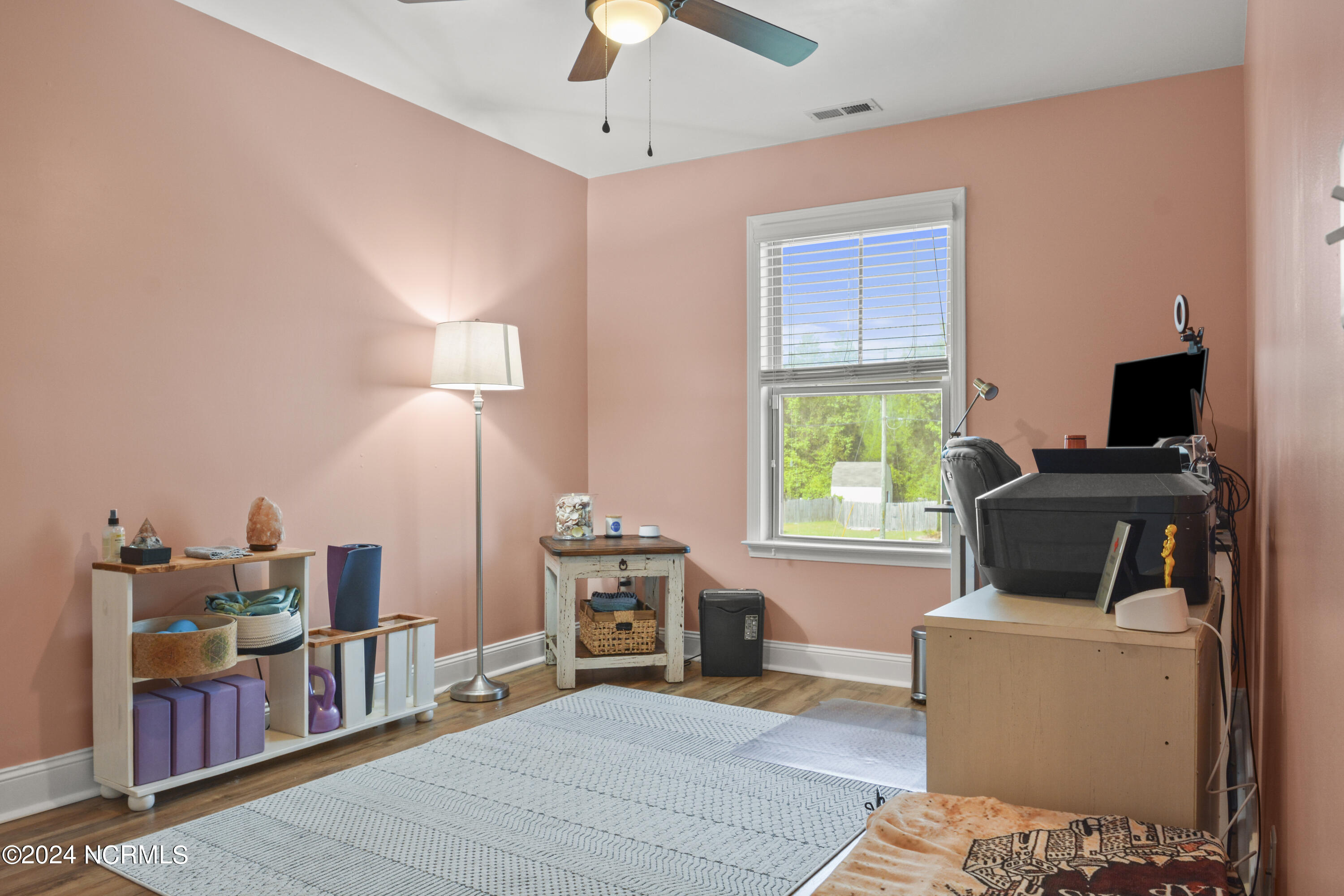 100566117 | Photo 30