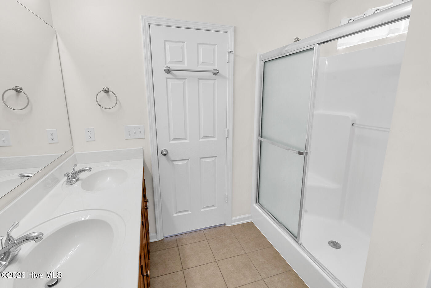 100554888 | Photo 19