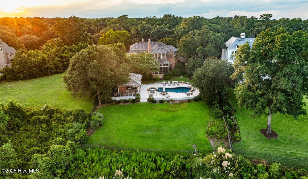 100544850 | Photo 83