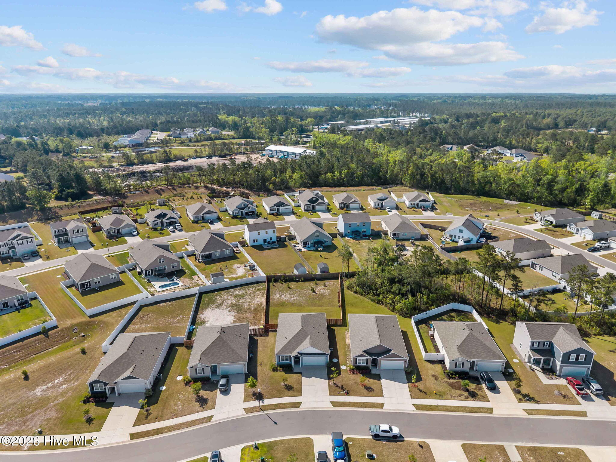 100569205 | Photo 43