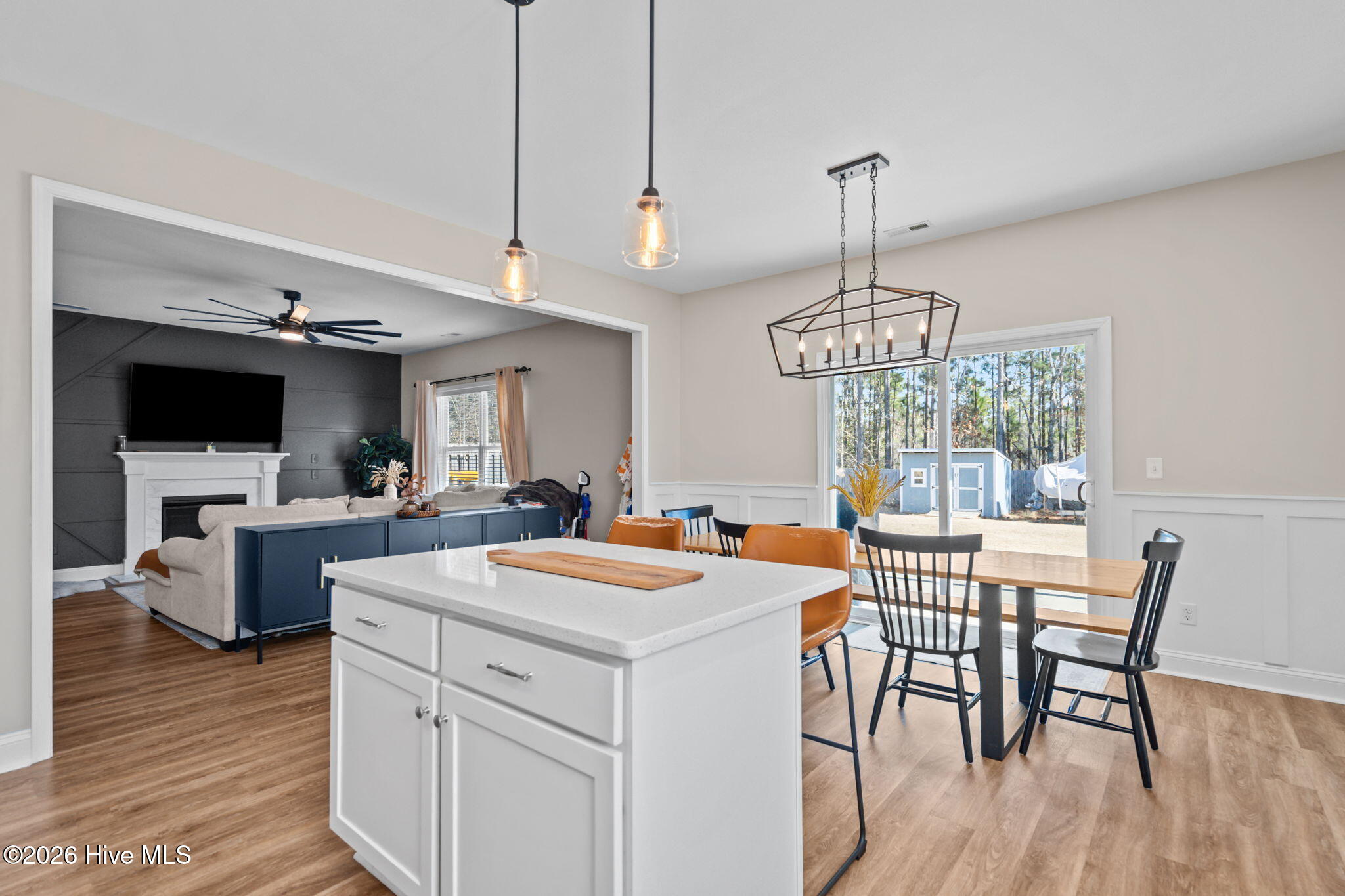 100552684 | Photo 17