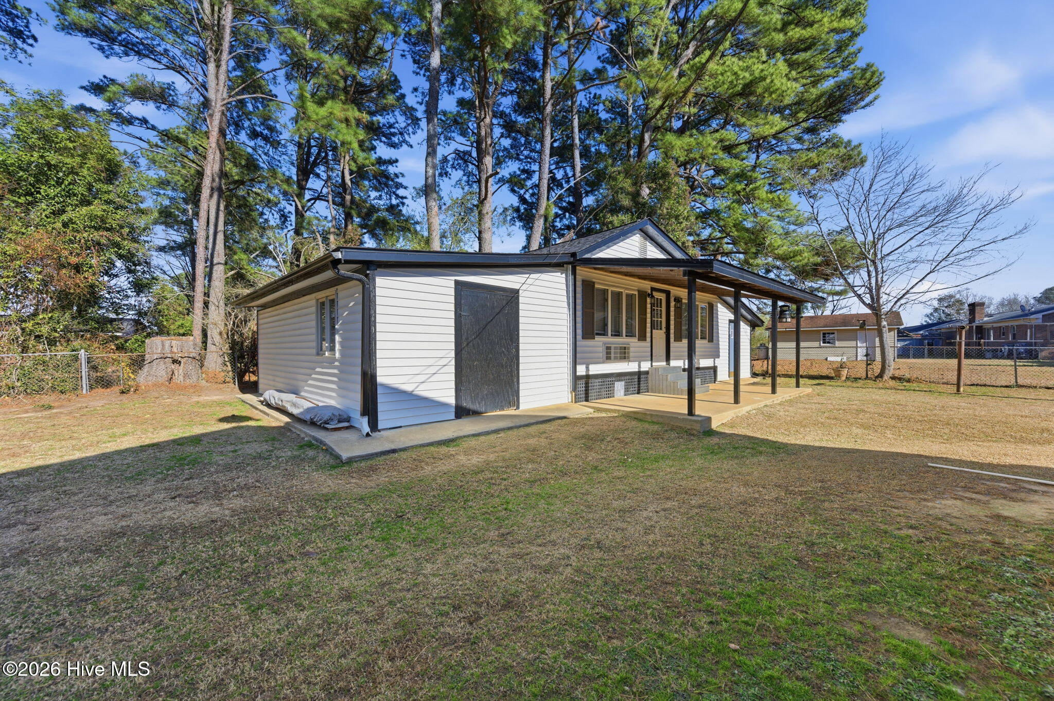39-web-or-mls-110 Circle Dr.-39