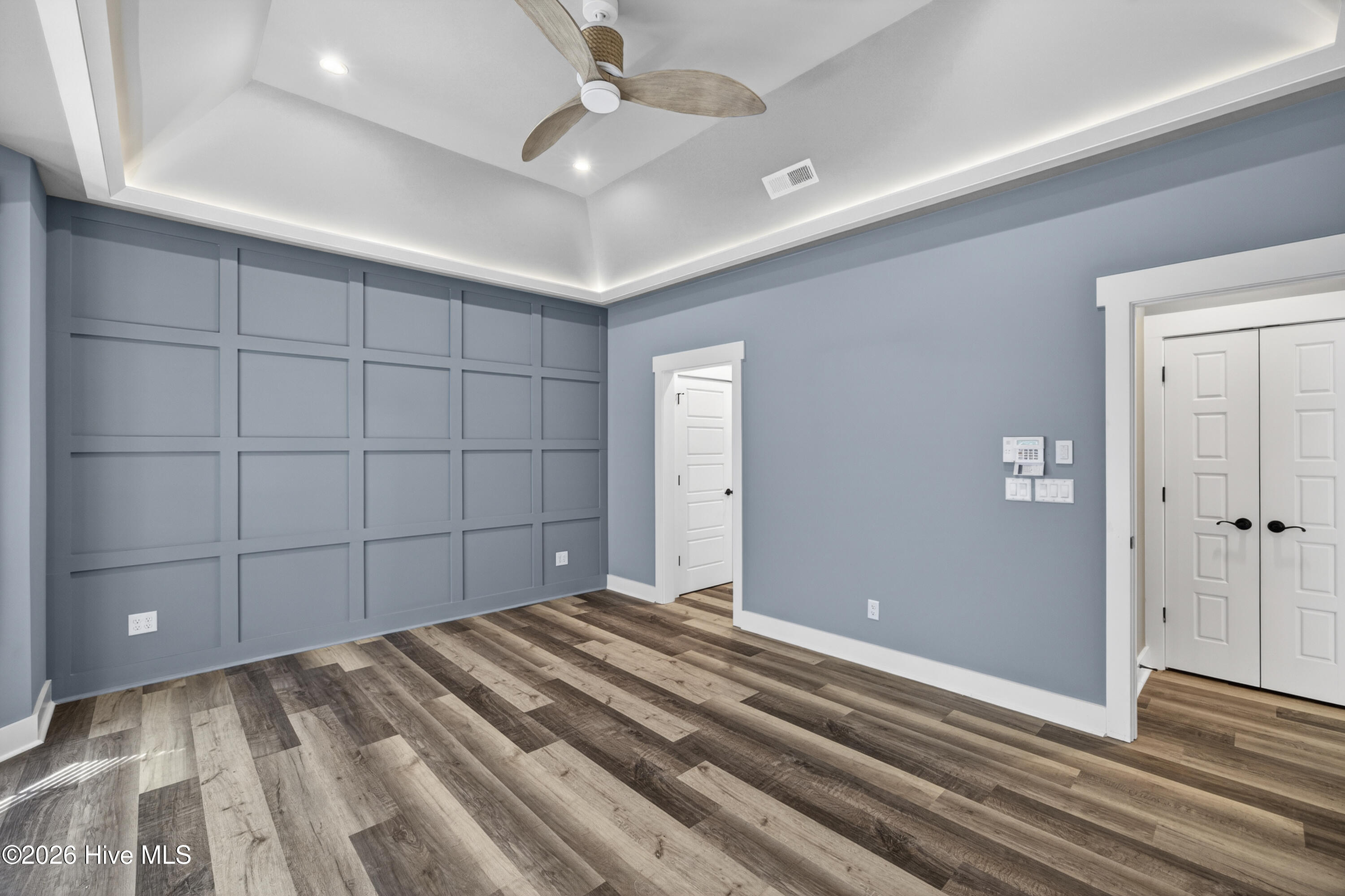 100569496 | Photo 24