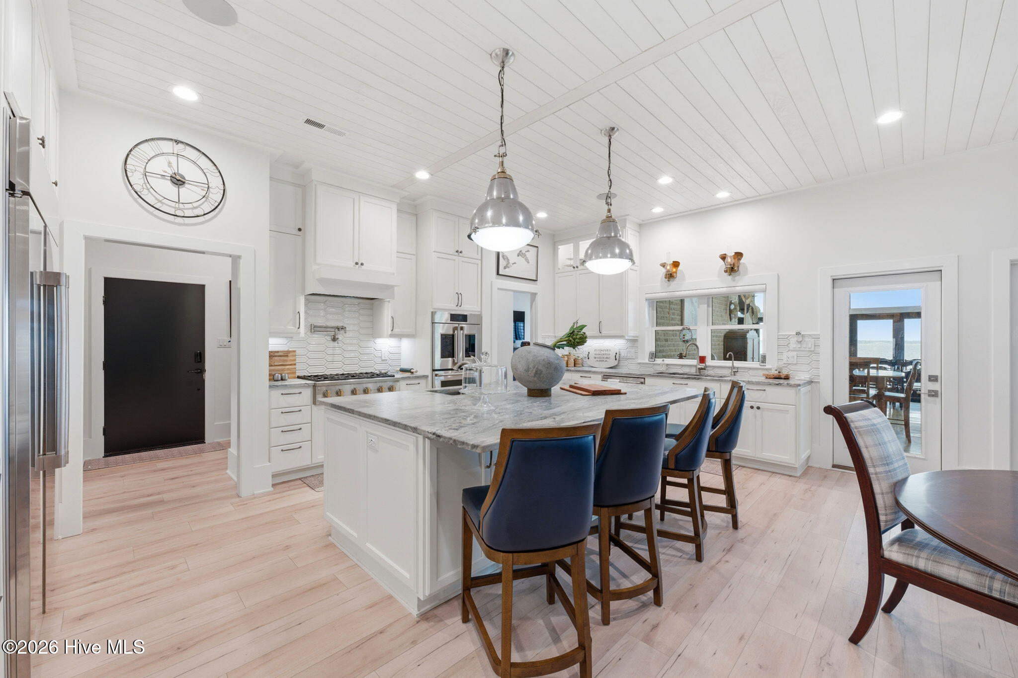 685 Raymond Road,Arapahoe