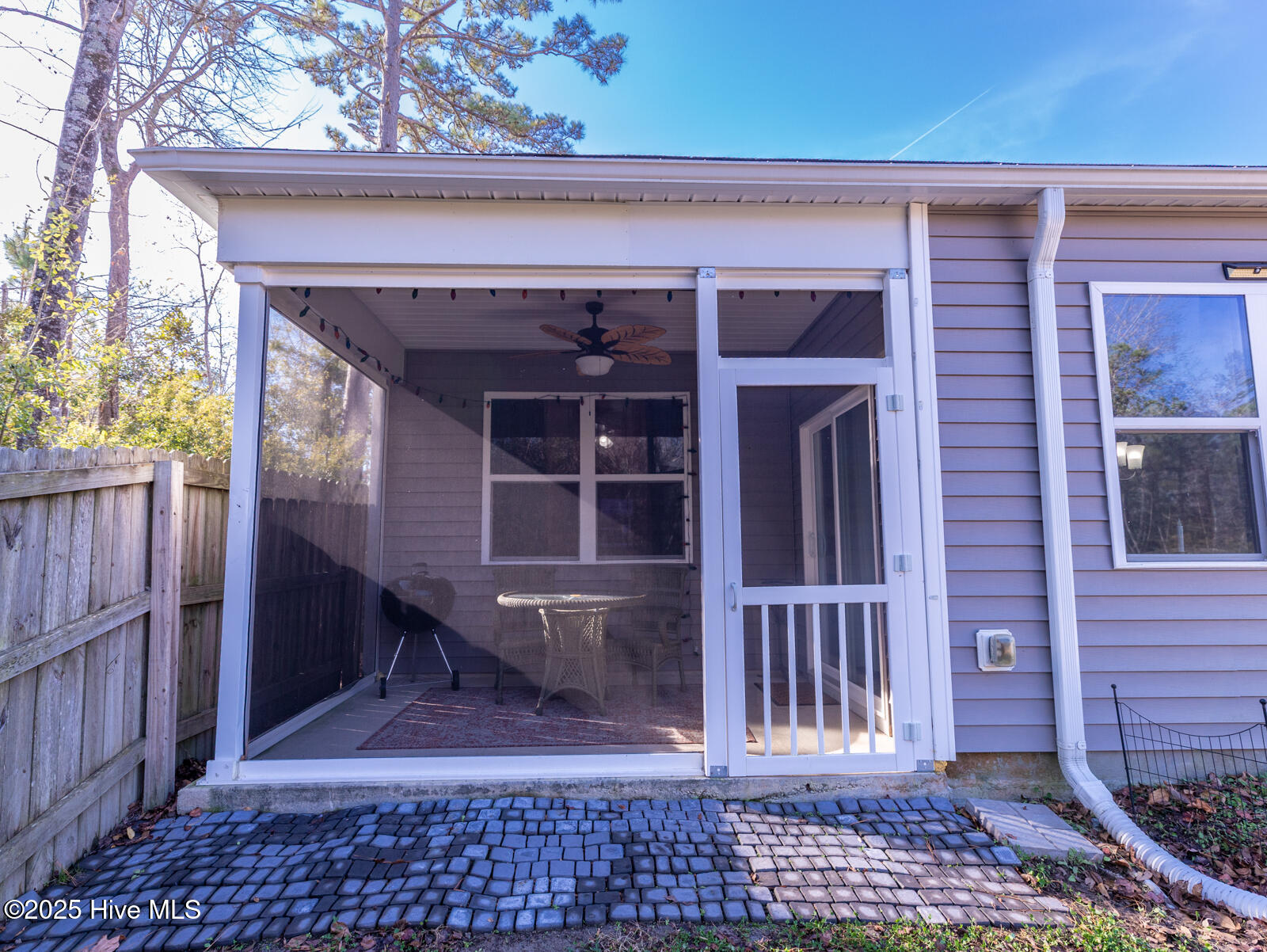 100546728 | Photo 25