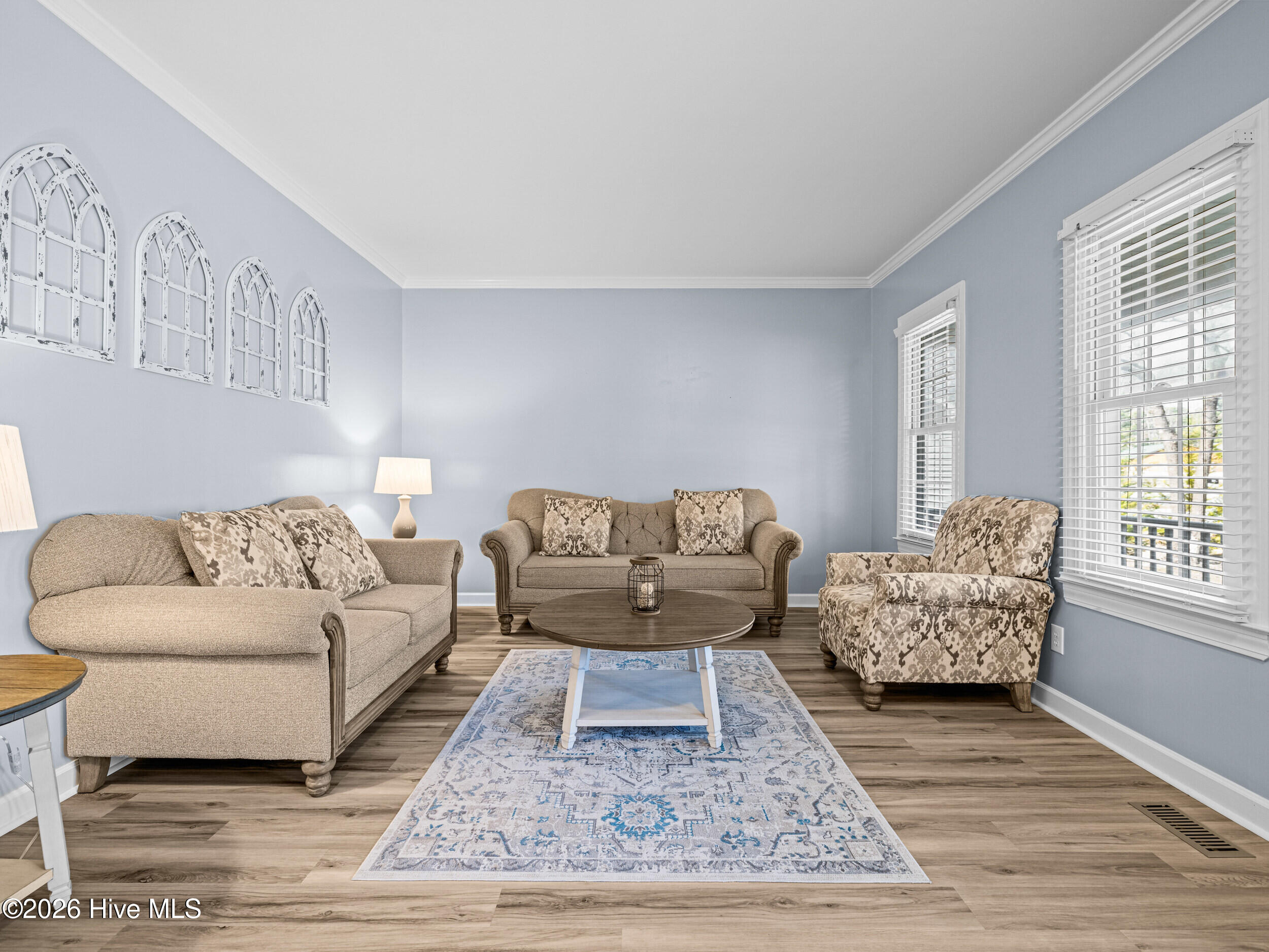 100555942 | Photo 10