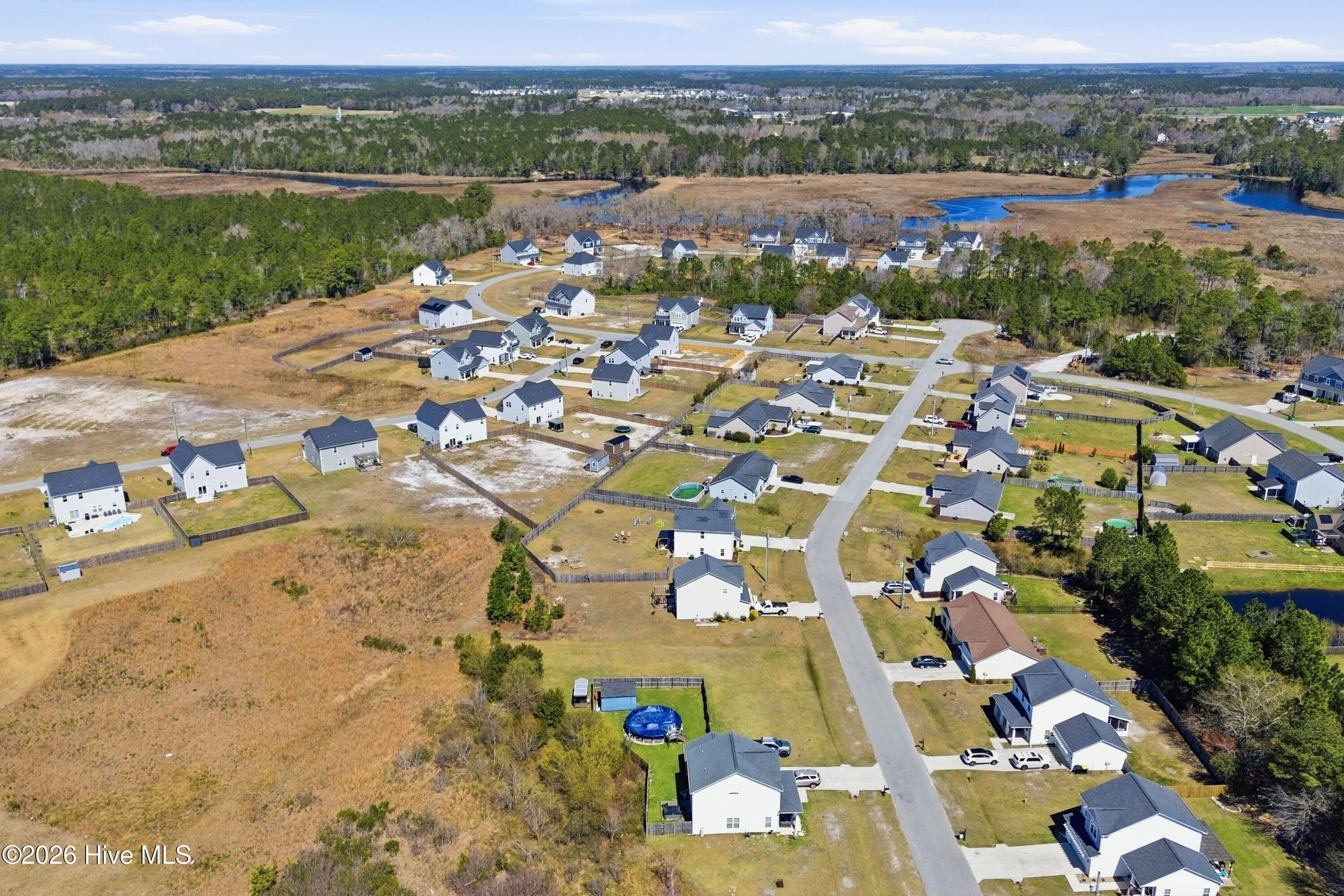 100562643 | Photo 48