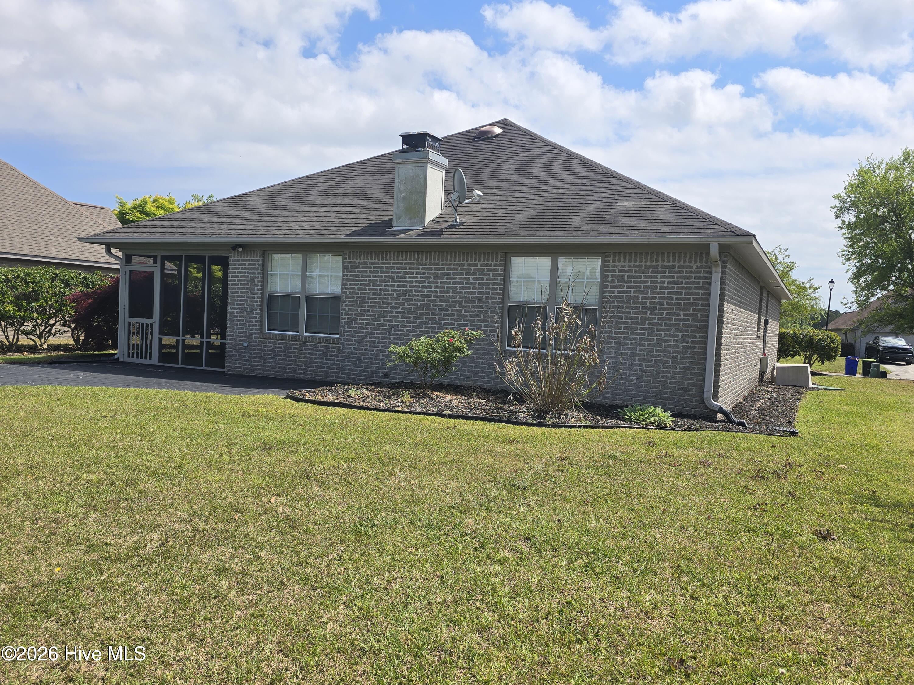 100565502 | Photo 38