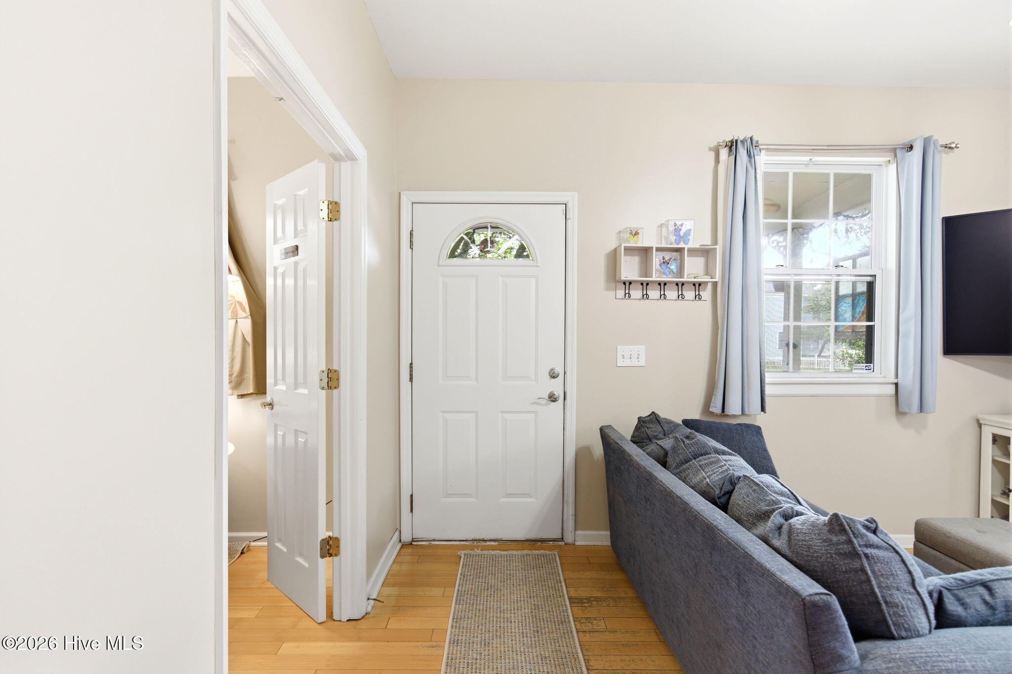 100564612 | Photo 12