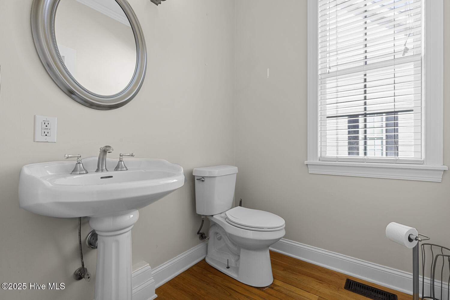 300 Drayton Hall, Jacksonville, NC 28540 – photo 24: drayton-24
