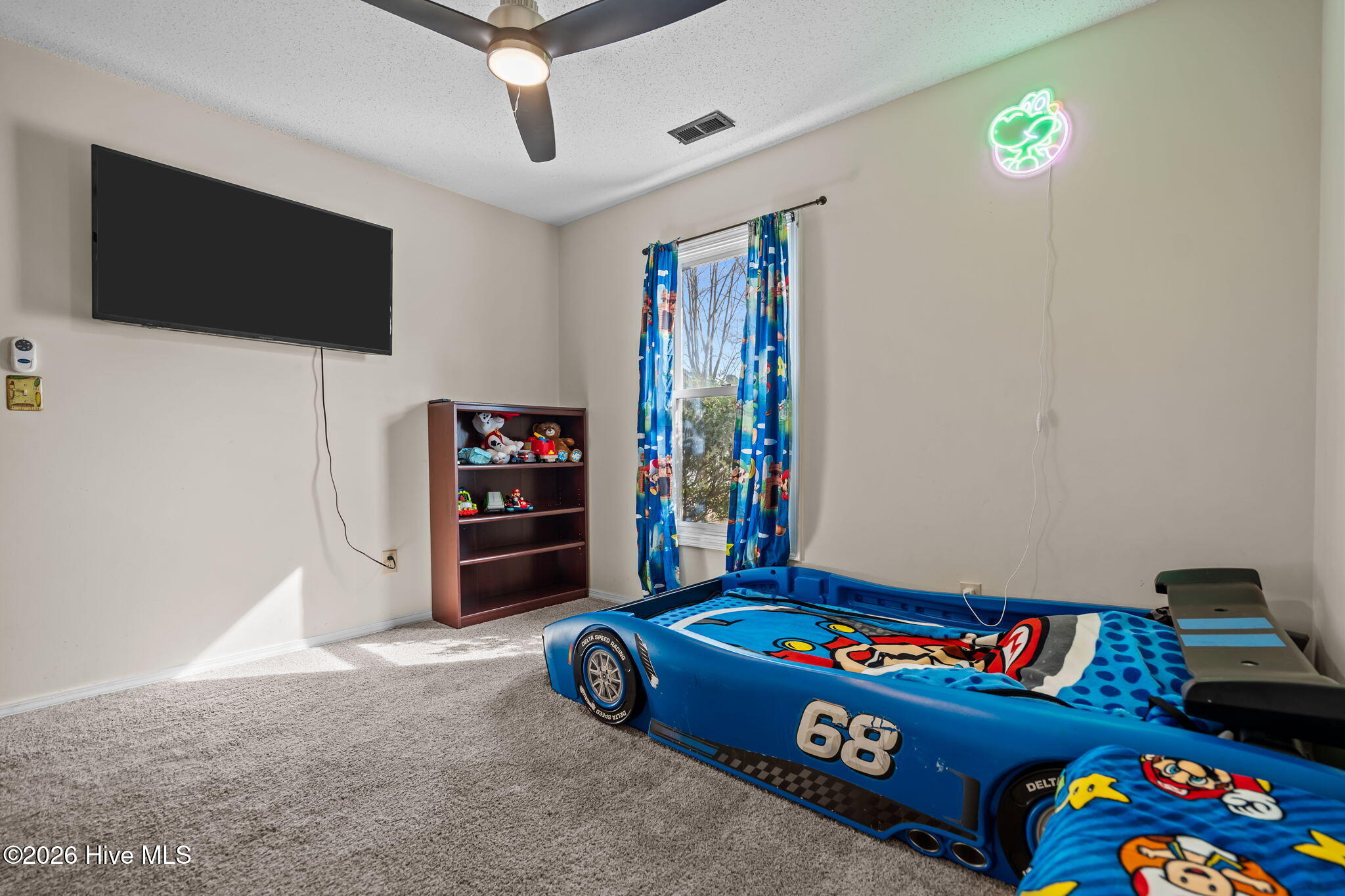 100547316 | Photo 22