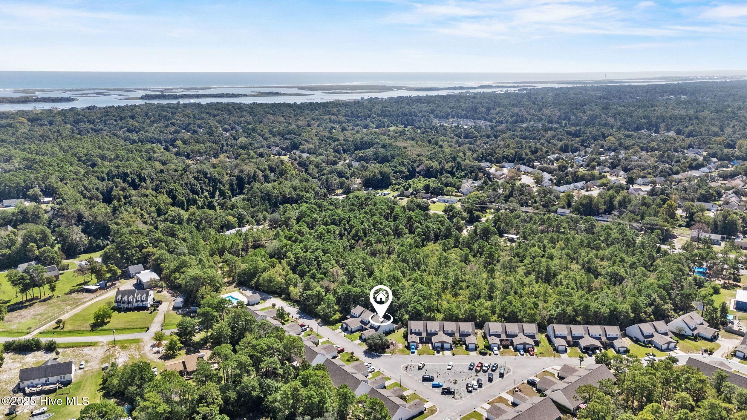 100532687 | Photo 38