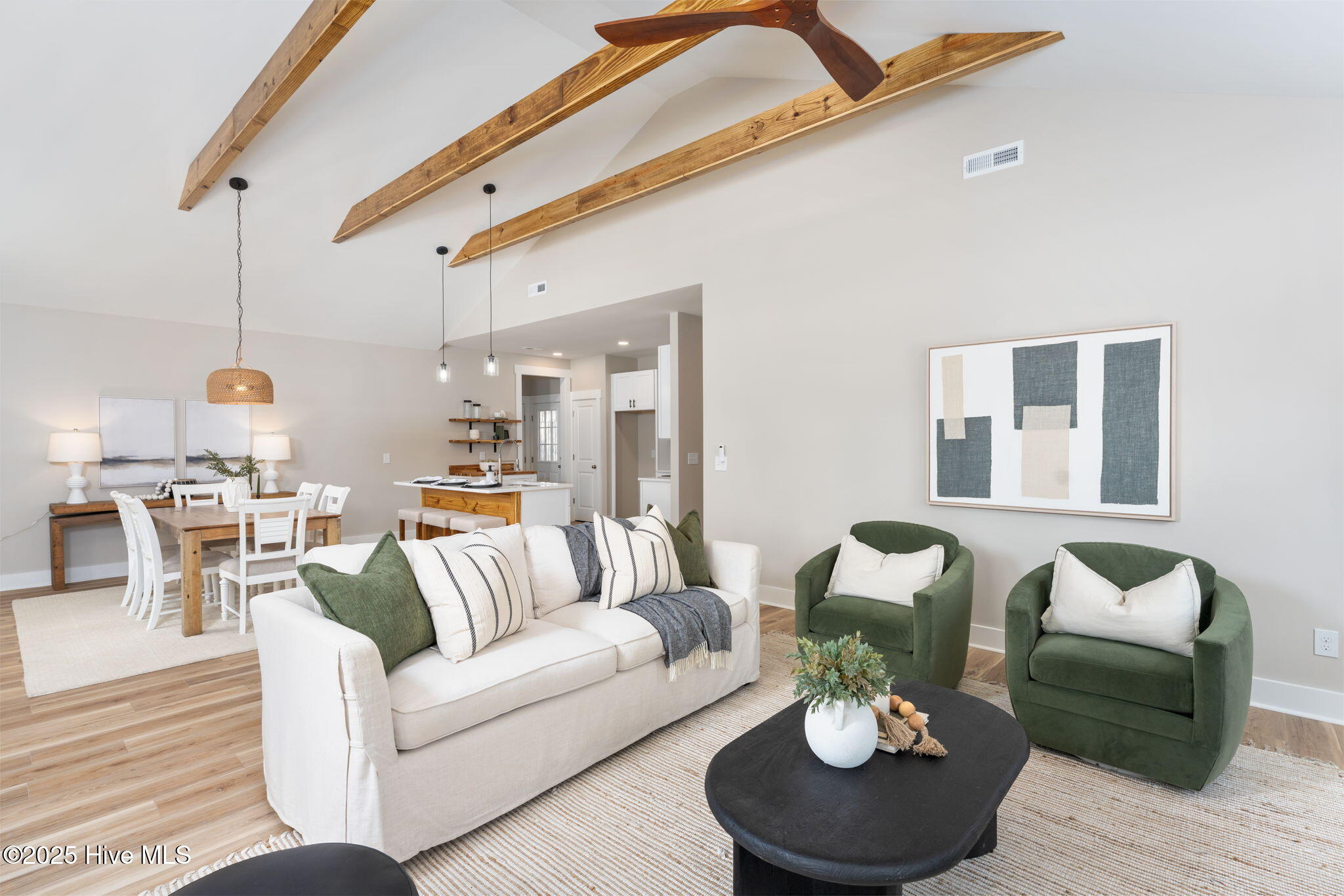 100541520 | Photo 27