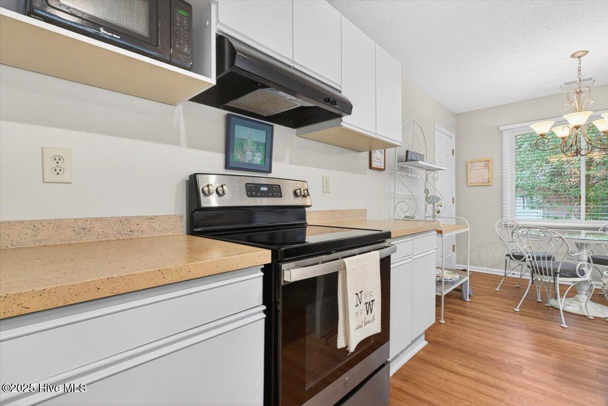 100545119 | Photo 11