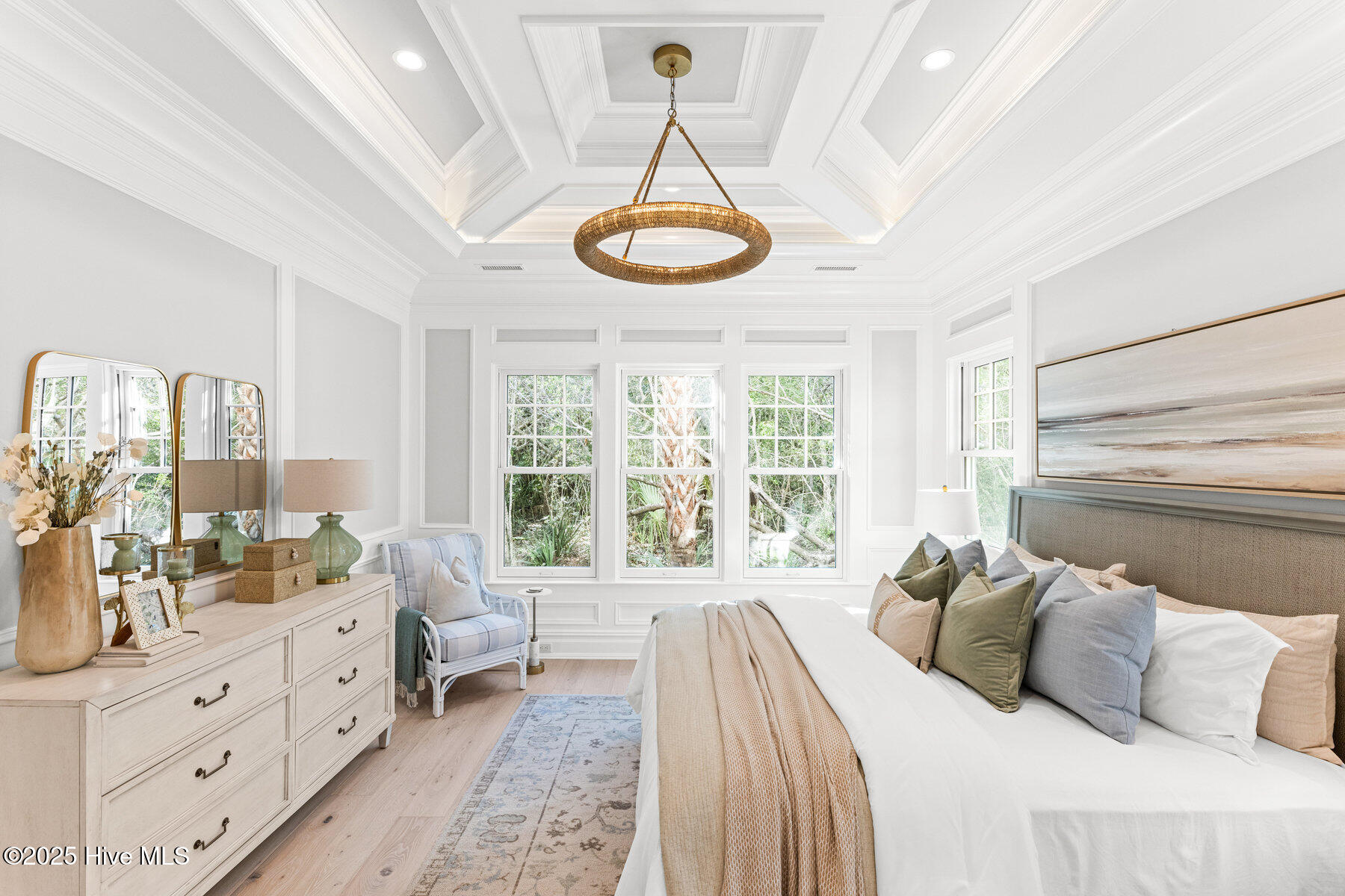 100401243 | Photo 36