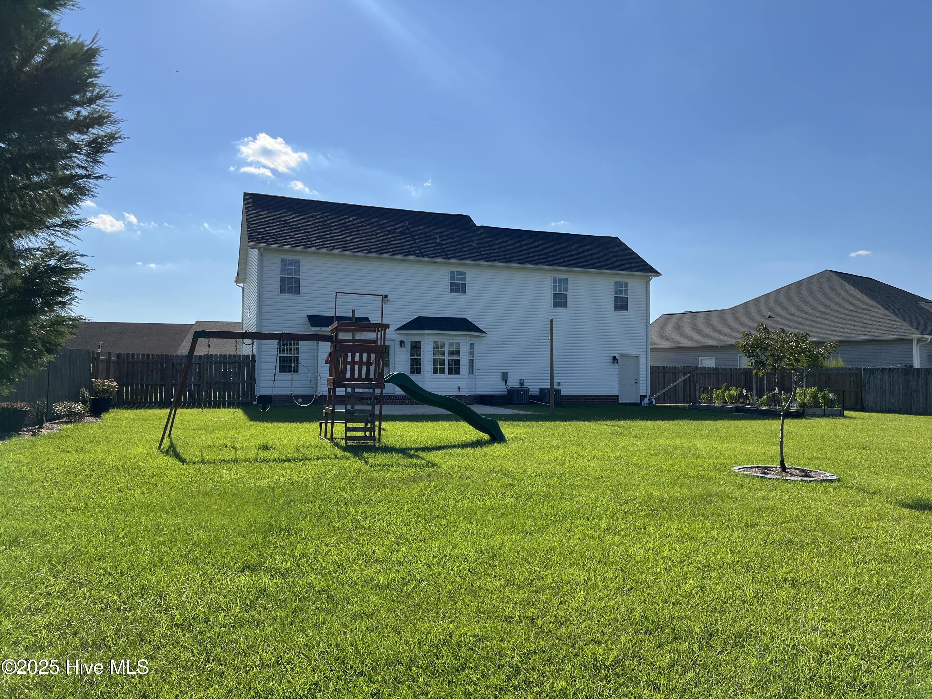 100528516 | Photo 39