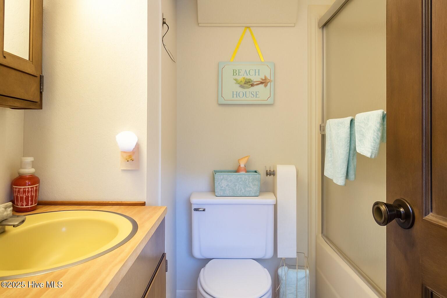 100516366 | Photo 26