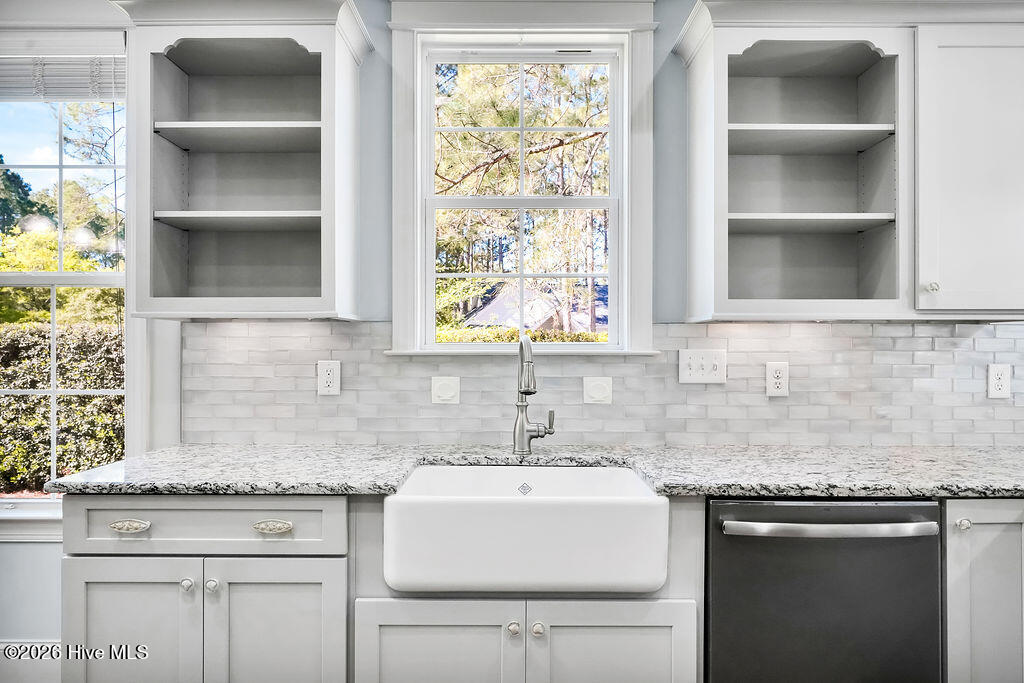 100566993 | Photo 20