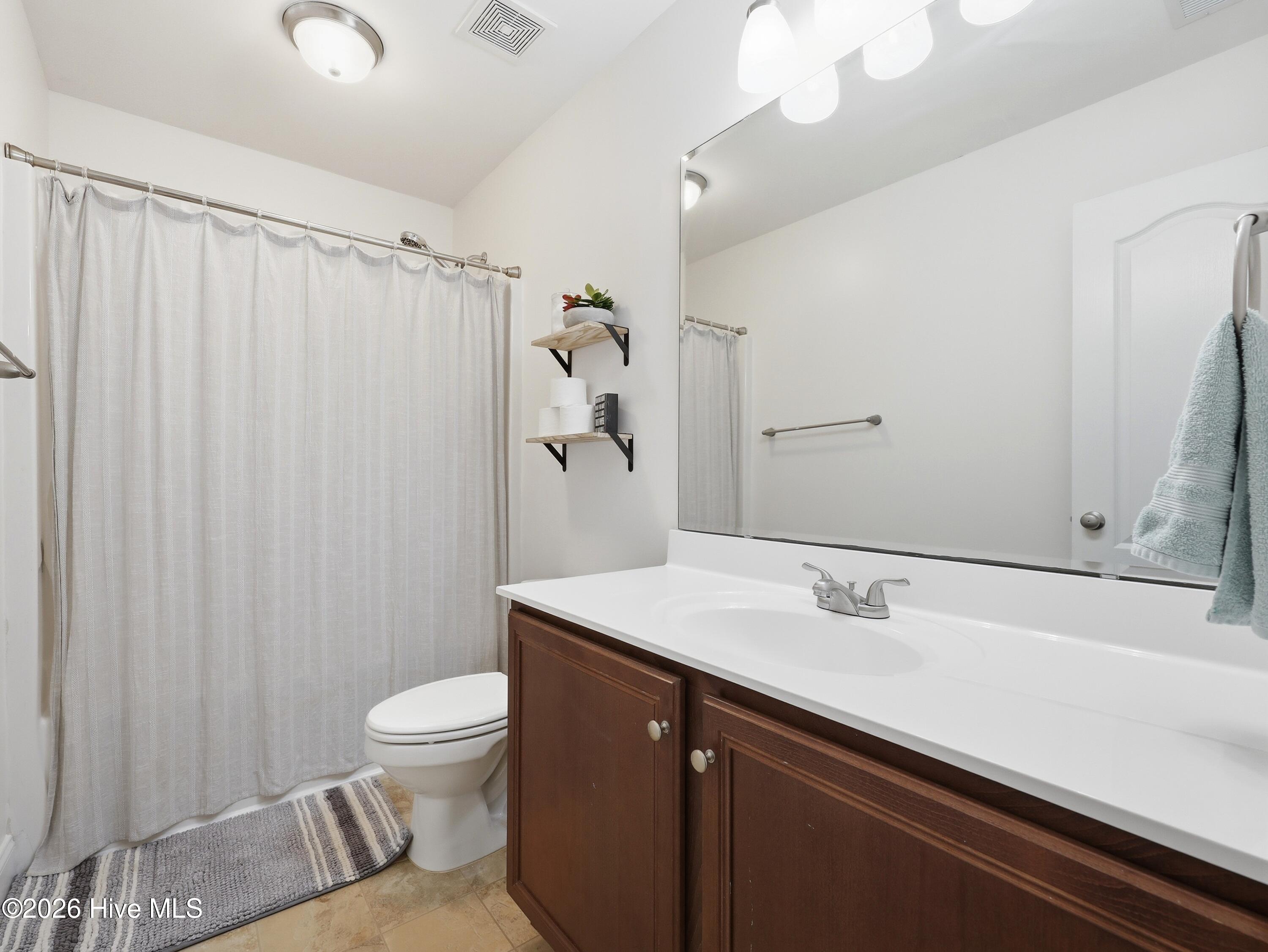 200 Wedgefield Circle,Maple Hill
