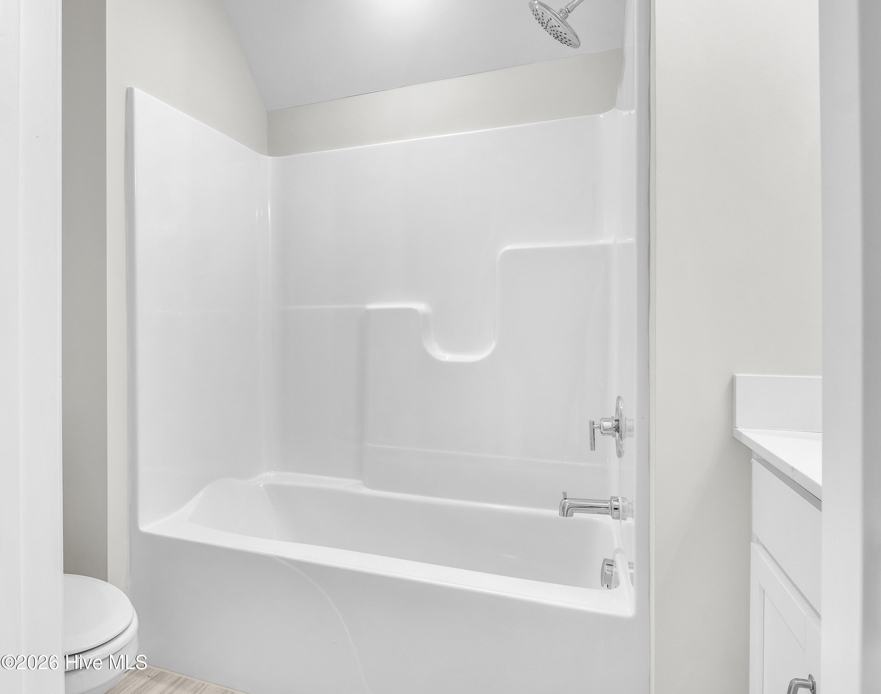 100552787 | Photo 41