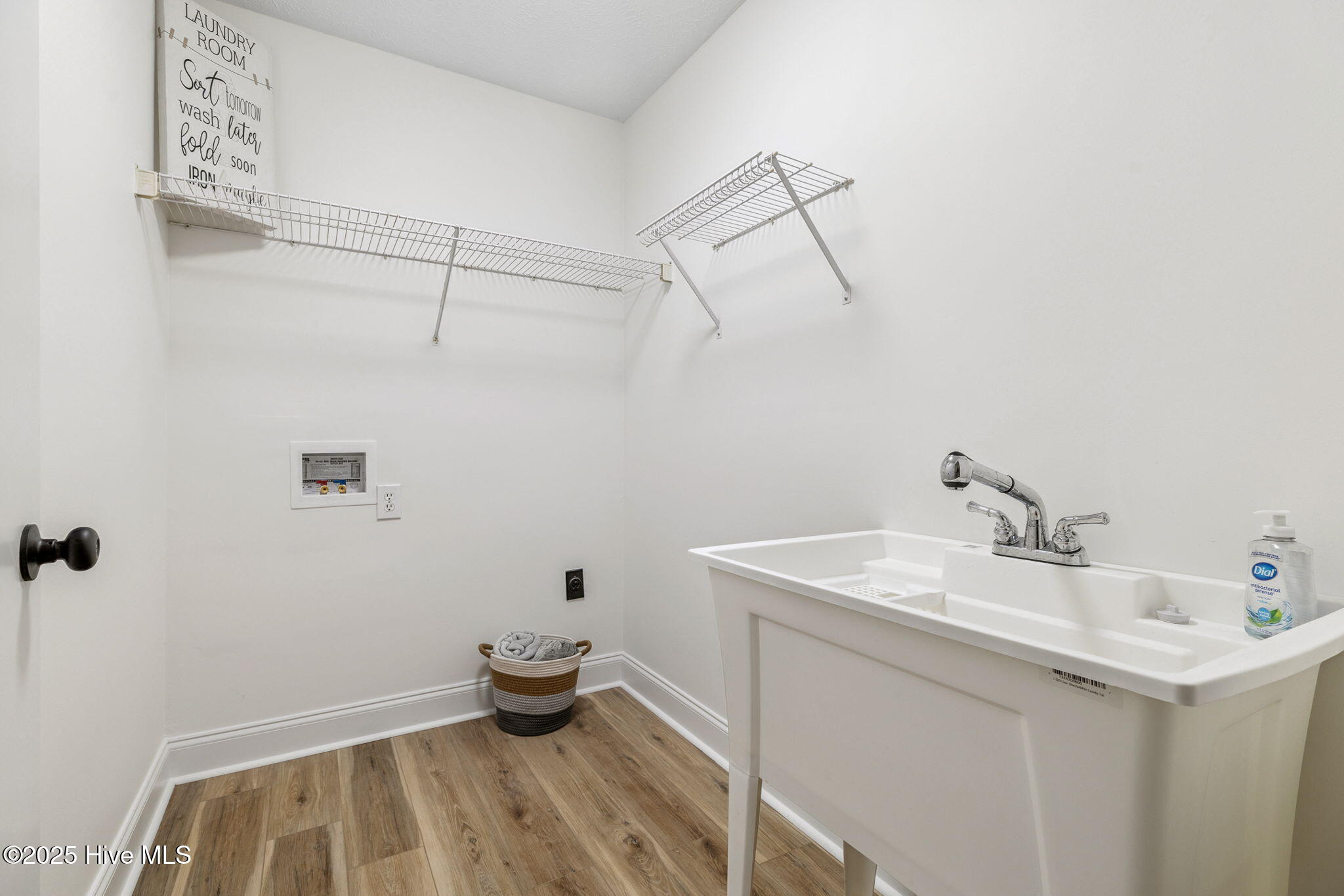 100517778 | Photo 40