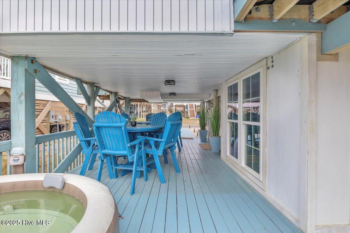 100550823 | Photo 56