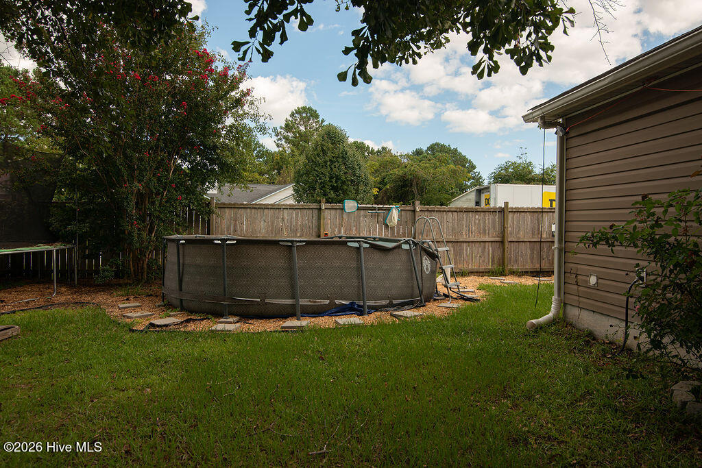 2624 Brookfield Drive — listing photograph 4